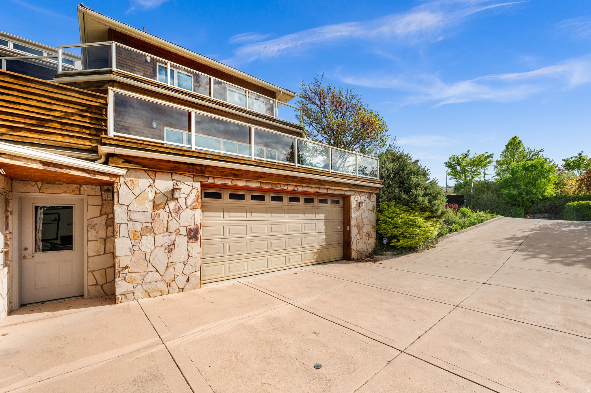 main property photo 54