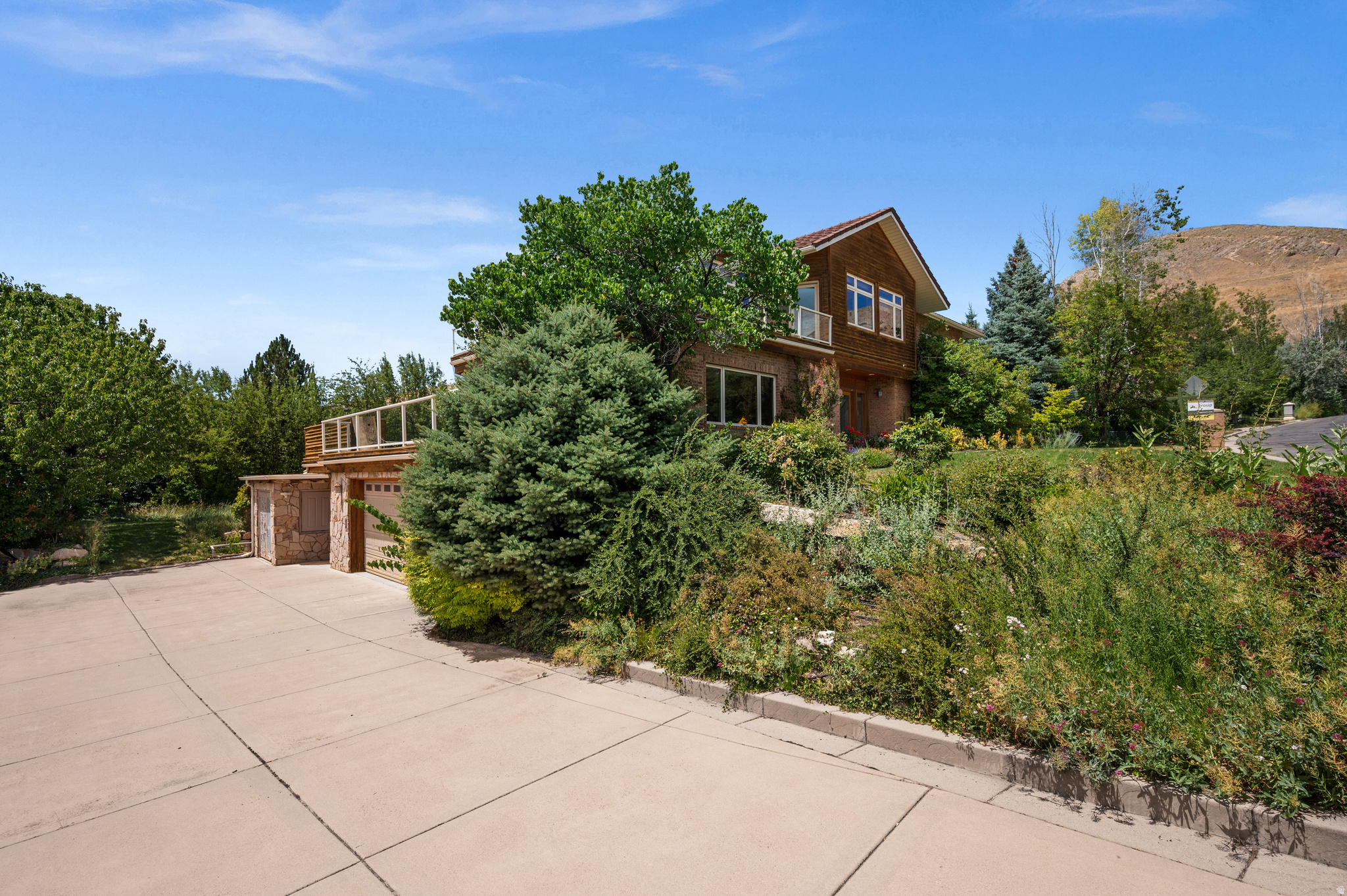 main property photo 70