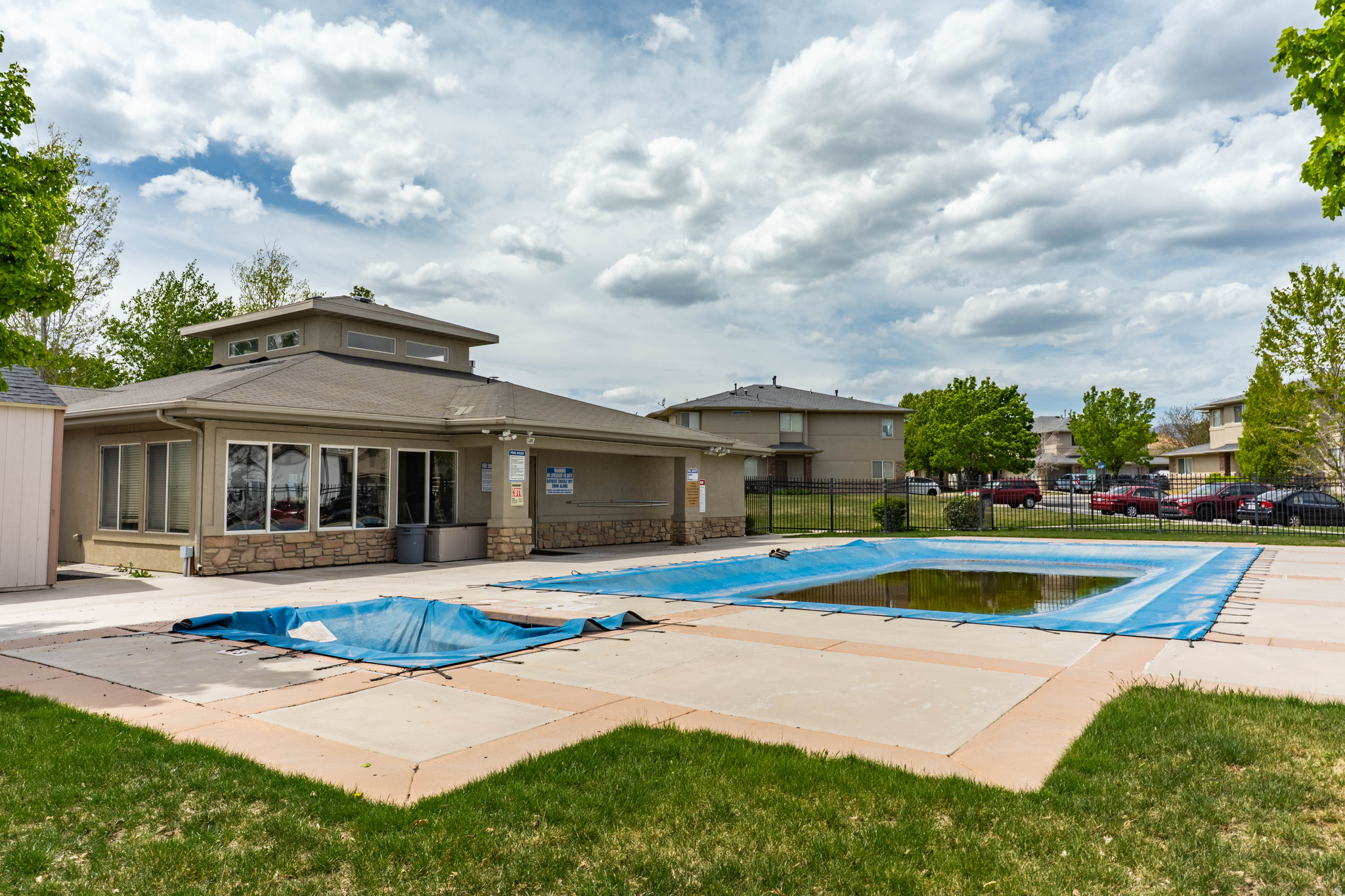 main property photo 17