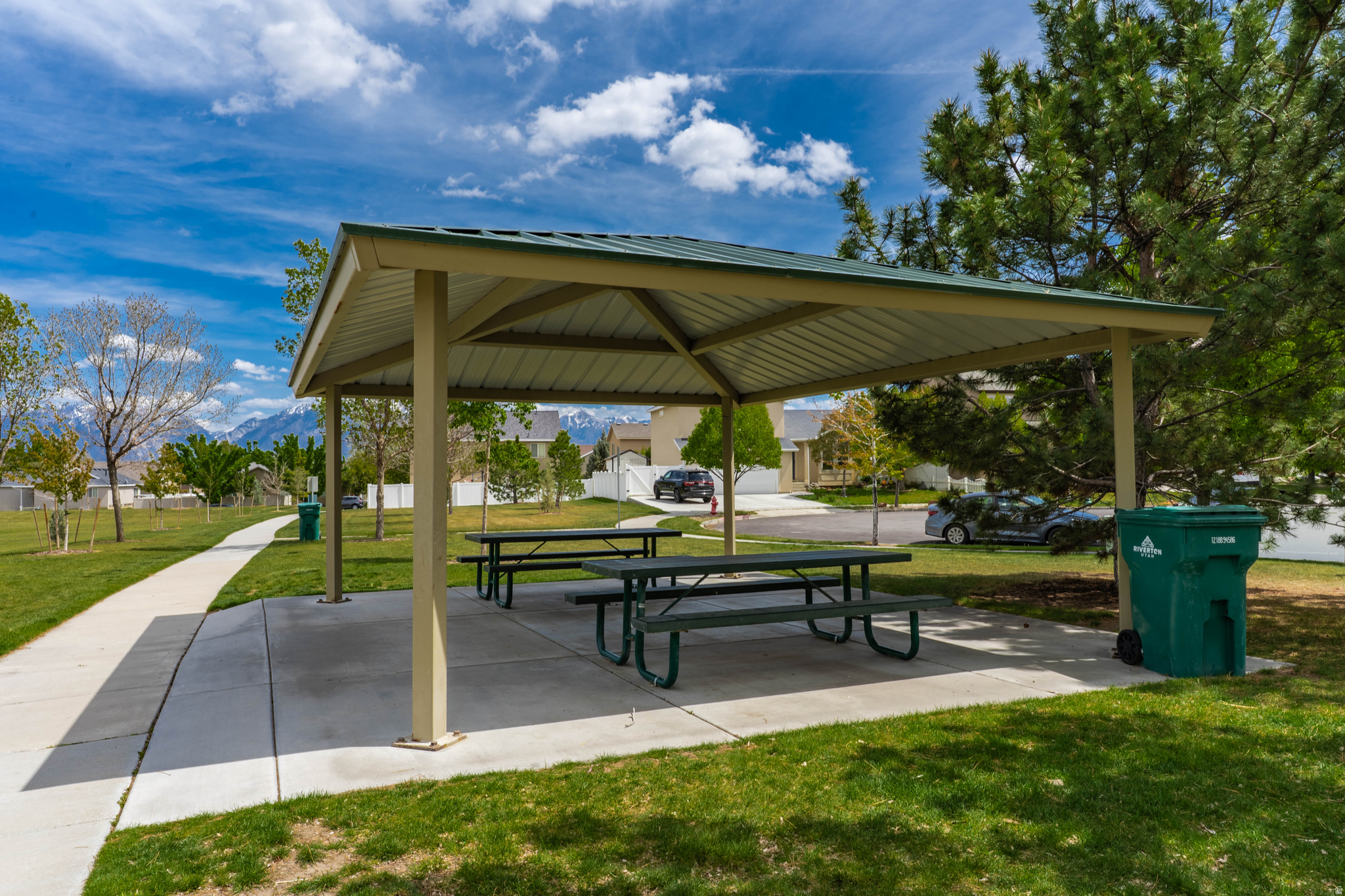 main property photo 20