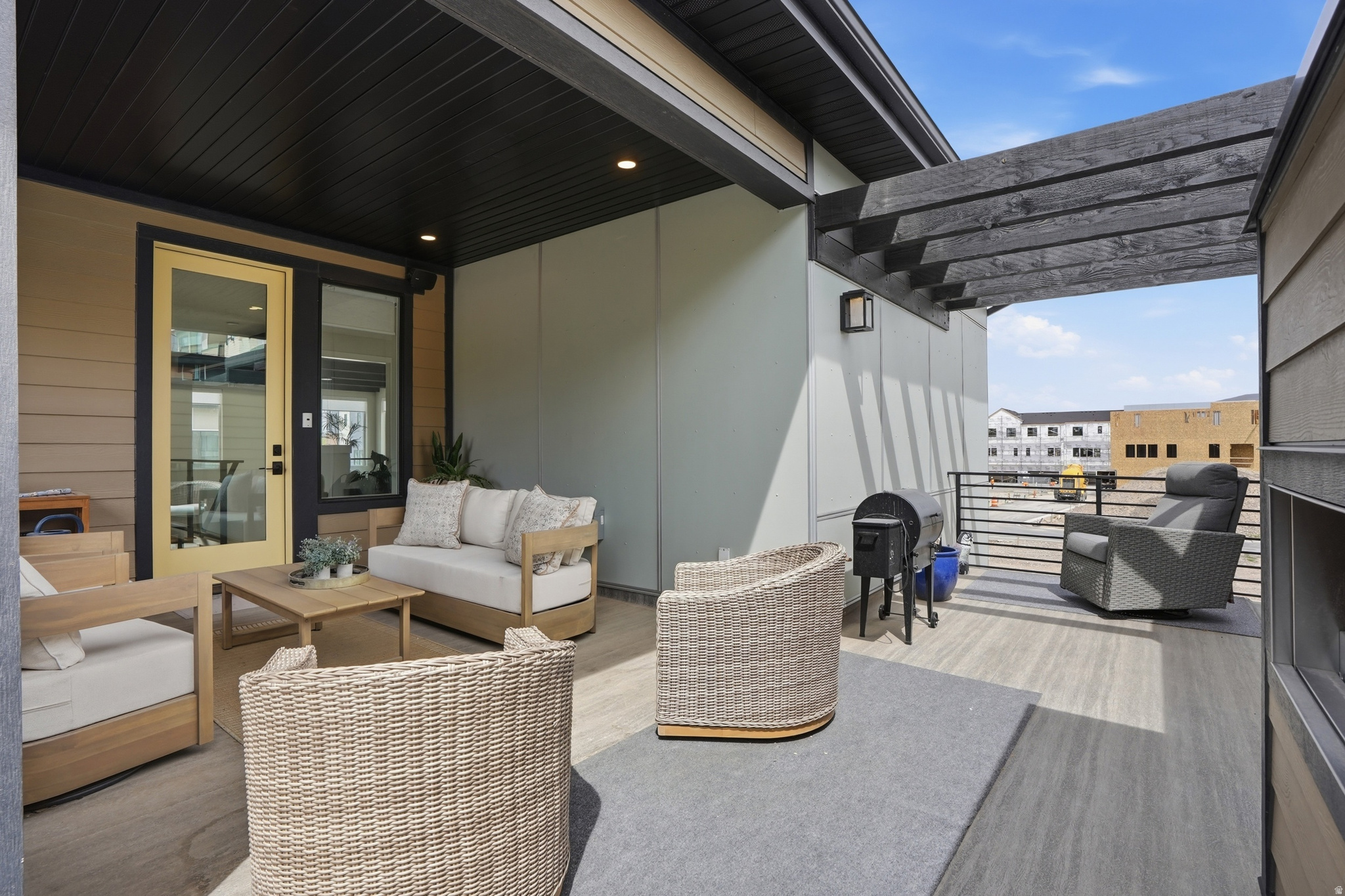 main property photo 35