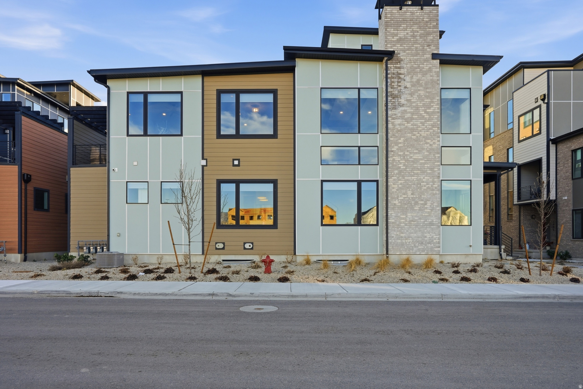 main property photo 40