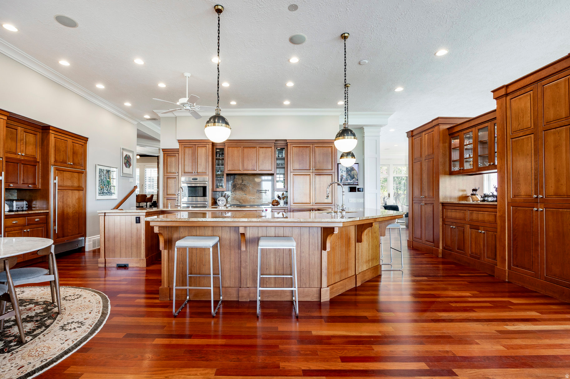 main property photo 14