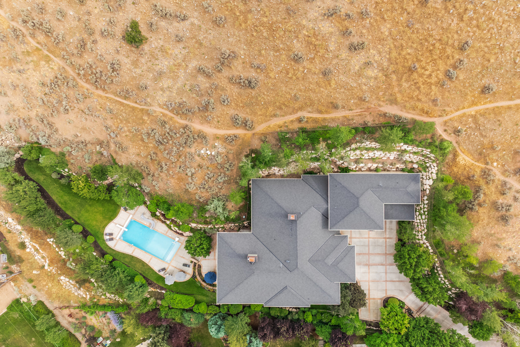 main property photo 67