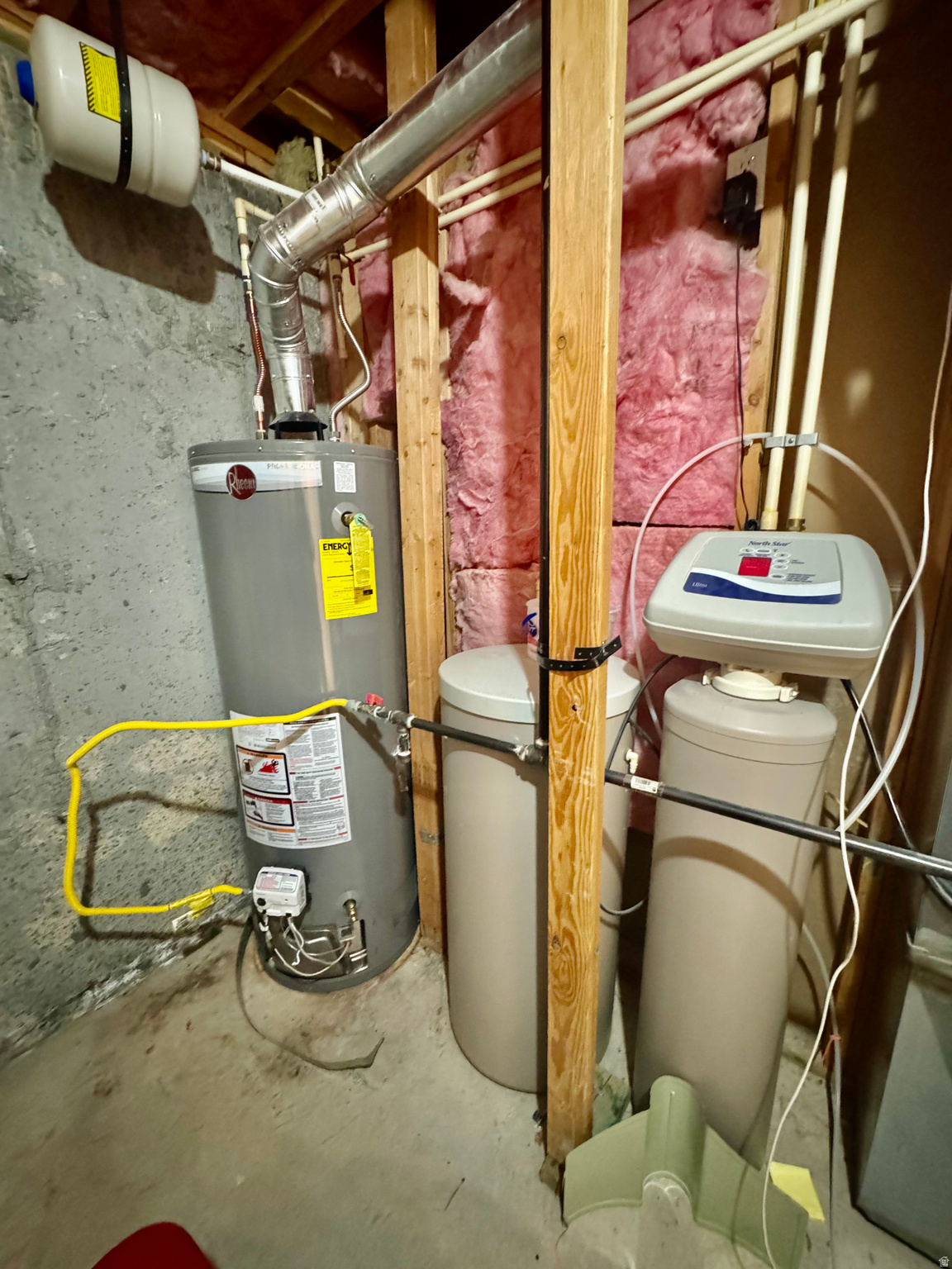 main property photo 40