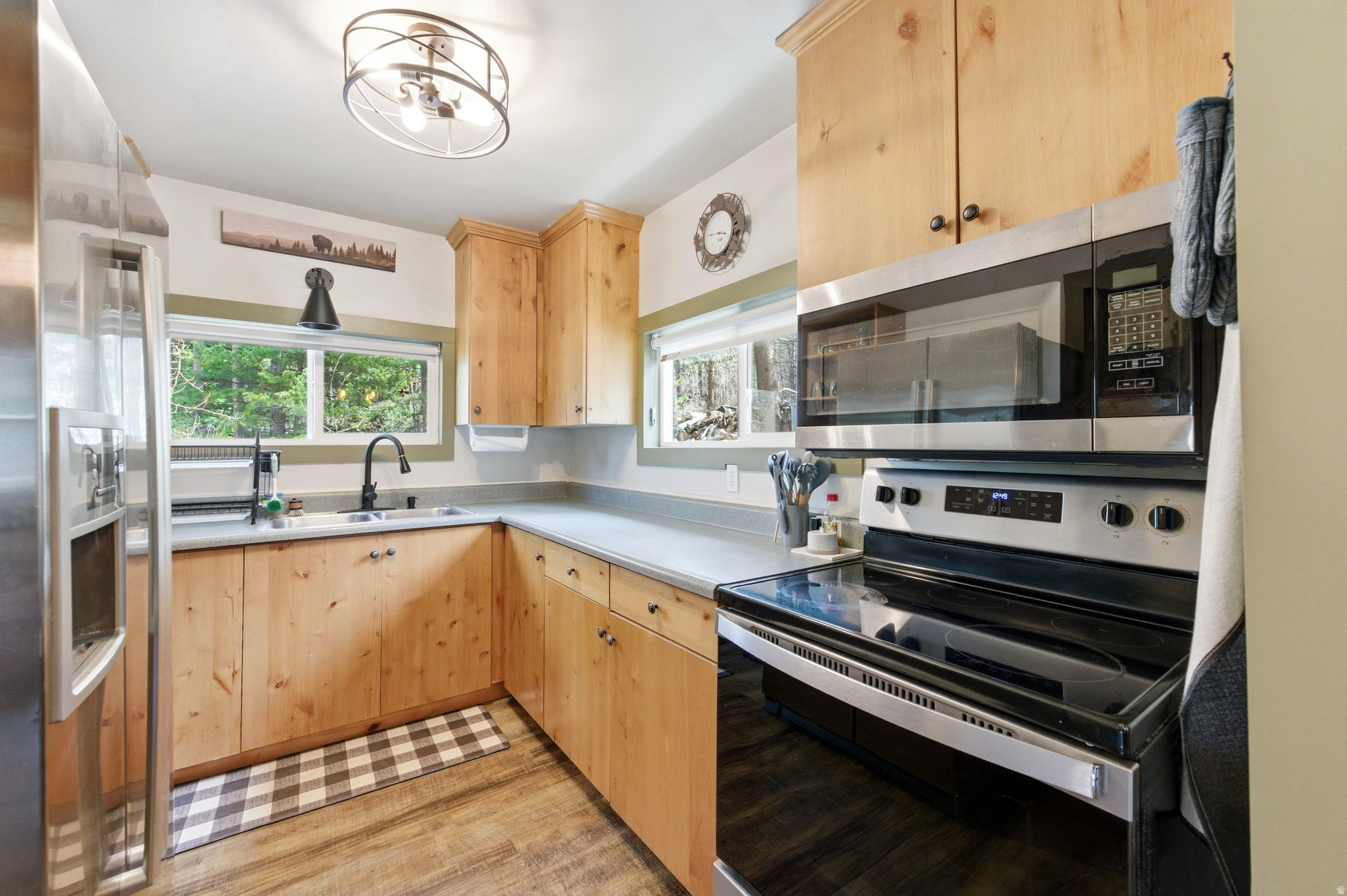 main property photo 15