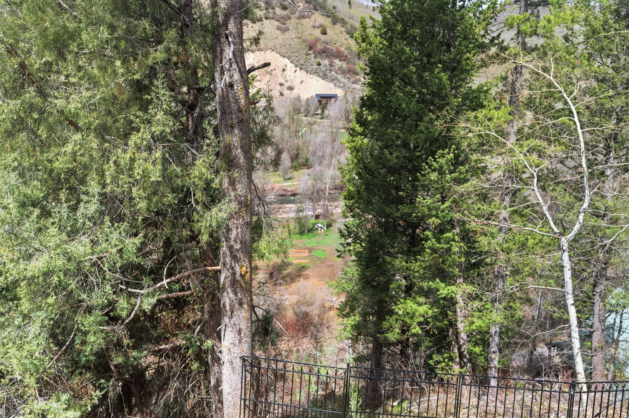 main property photo 26