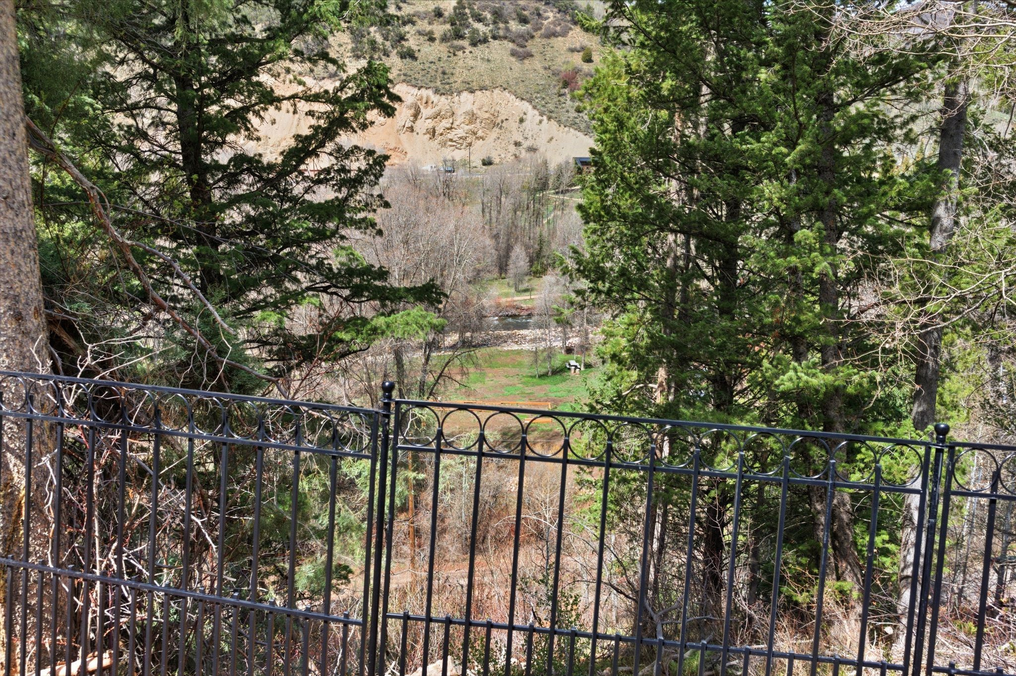 main property photo 39