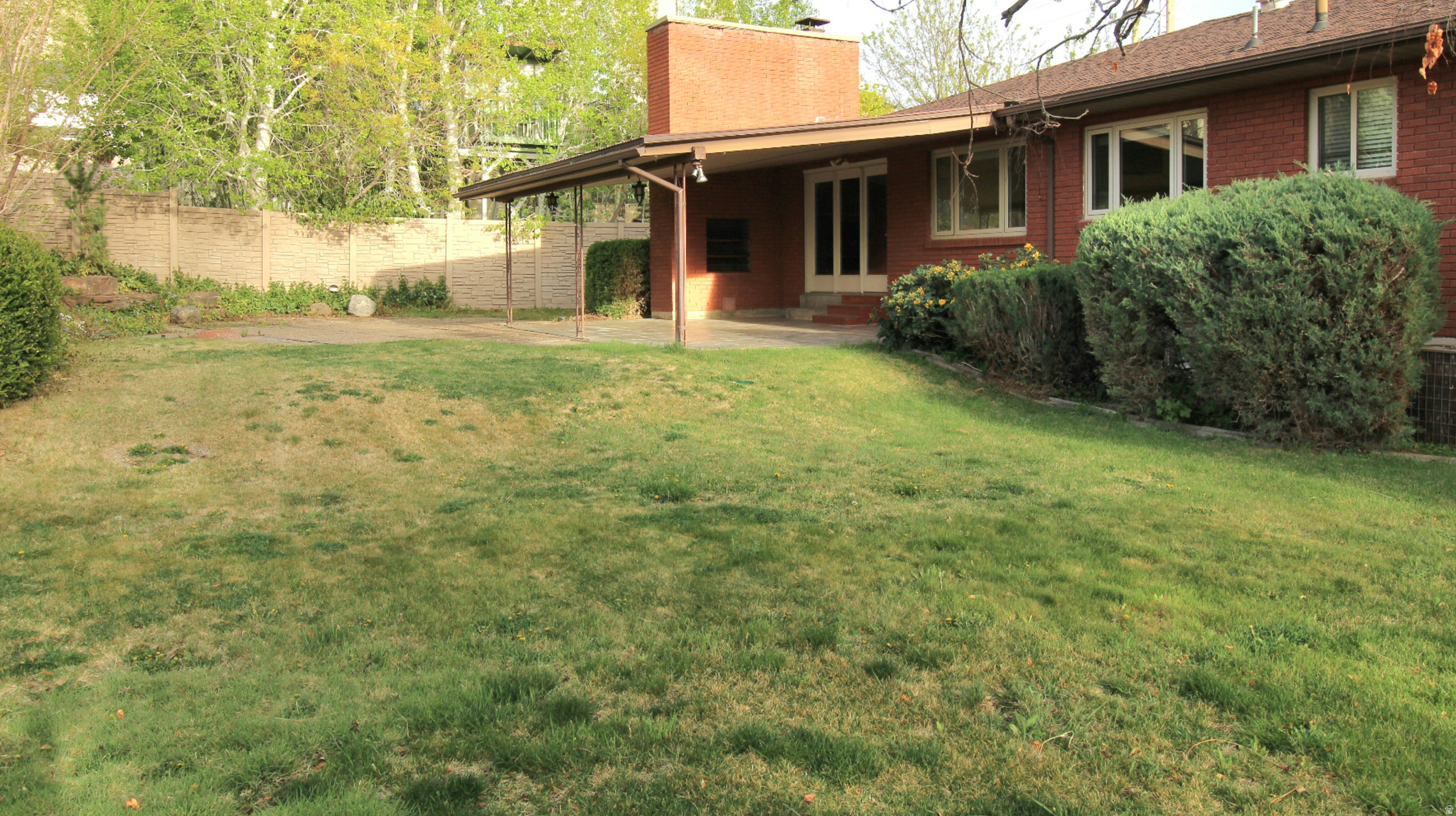 main property photo 21