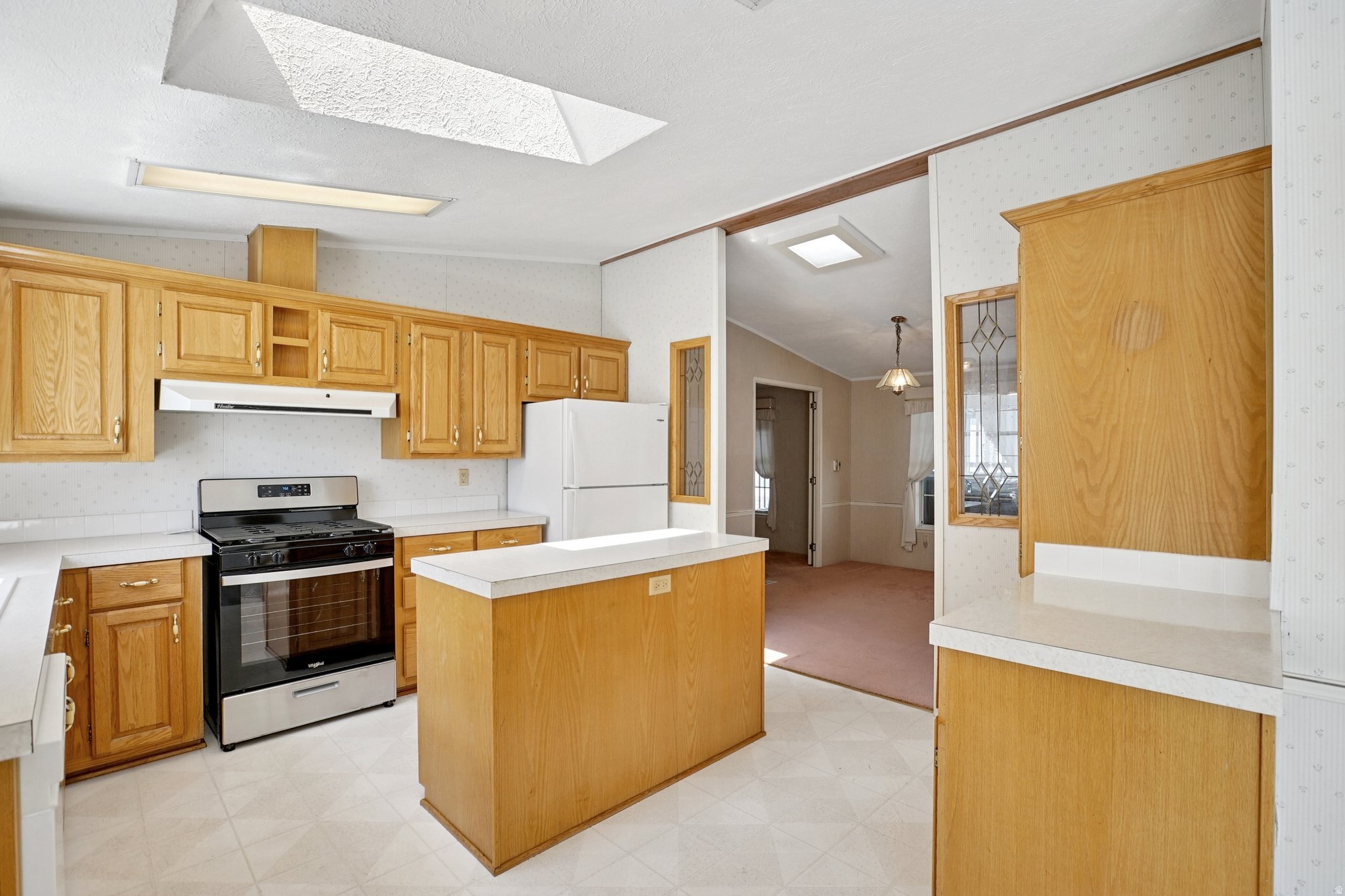 main property photo 13