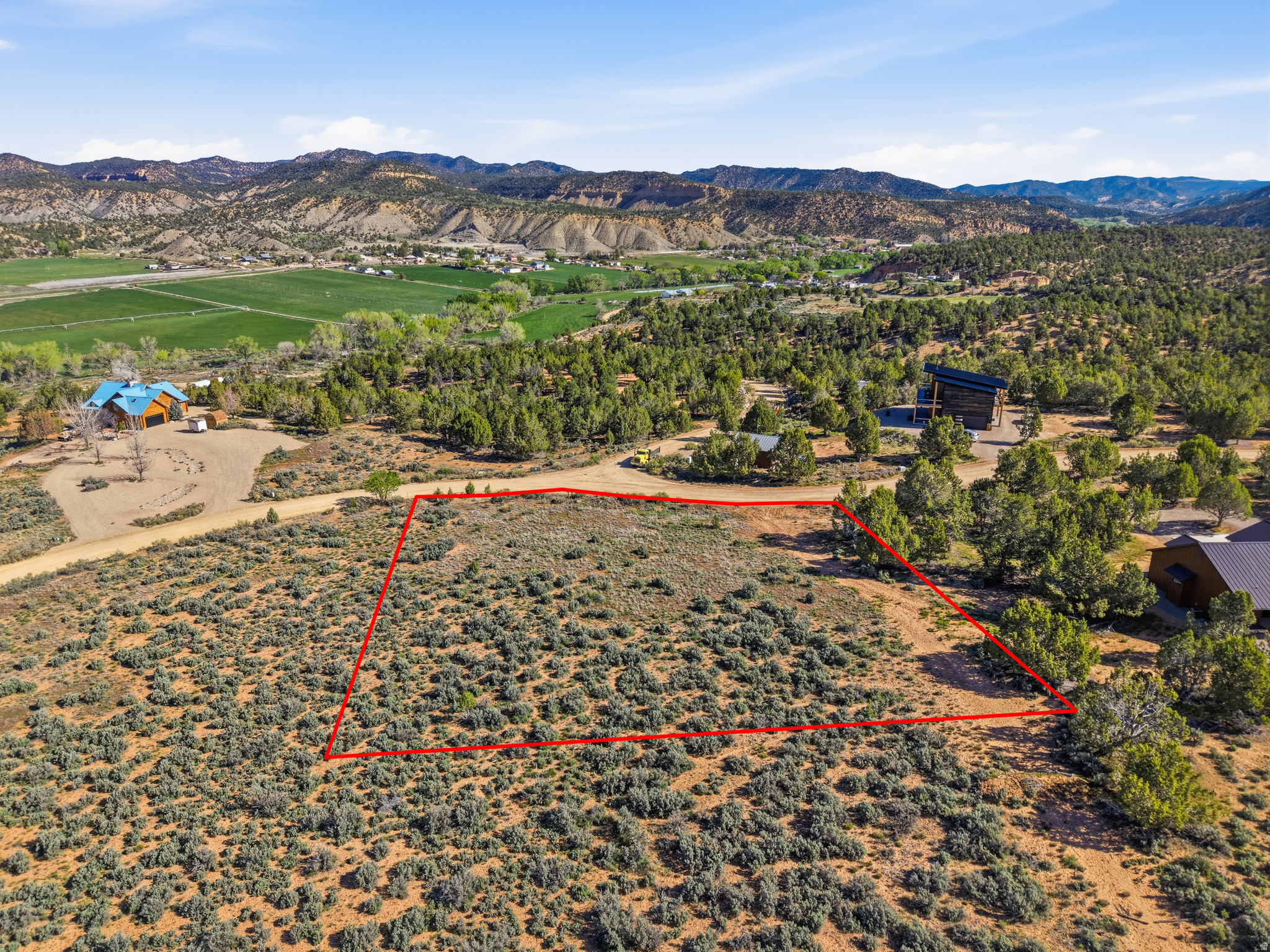 main property photo 7