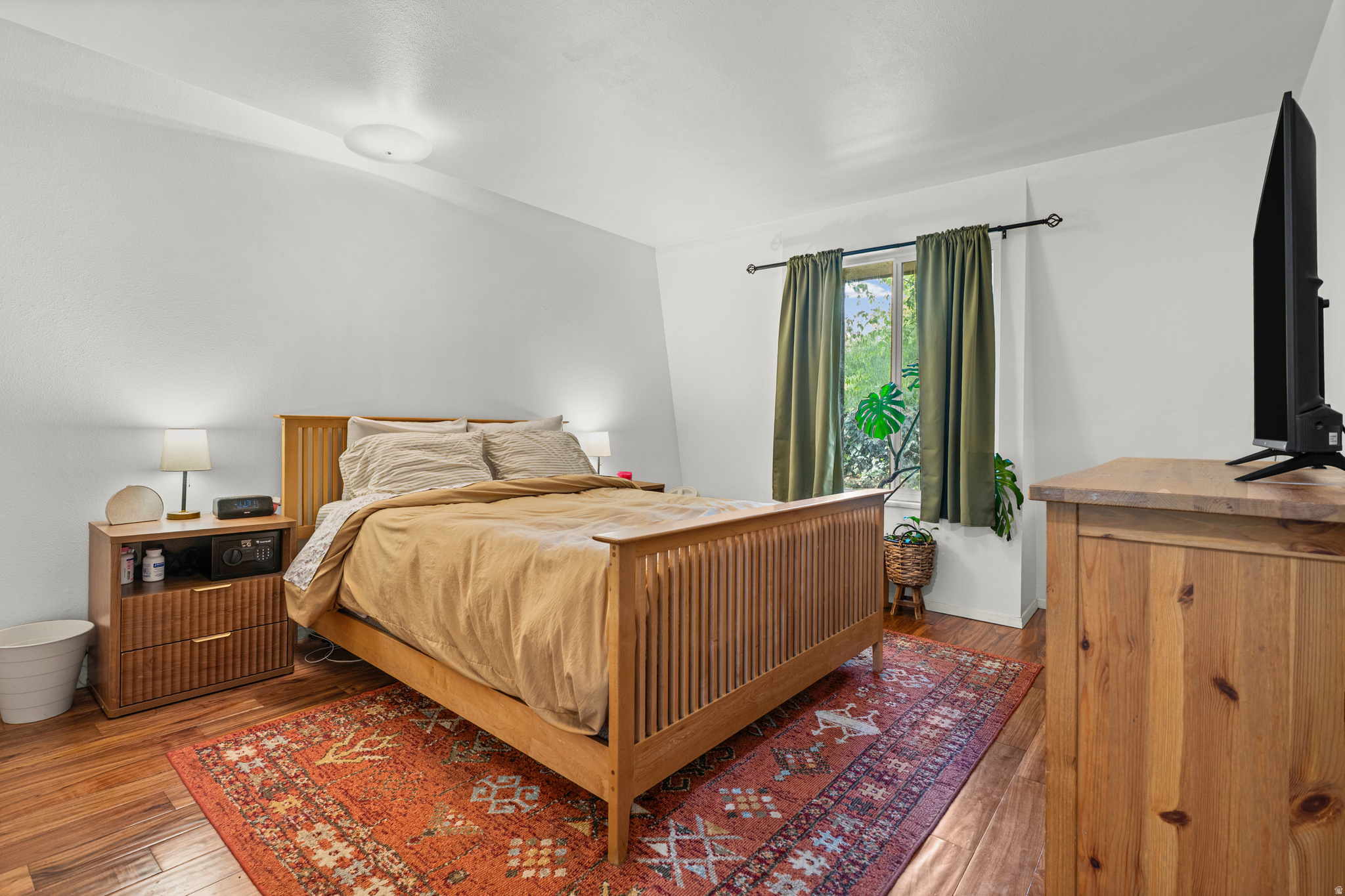 main property photo 10