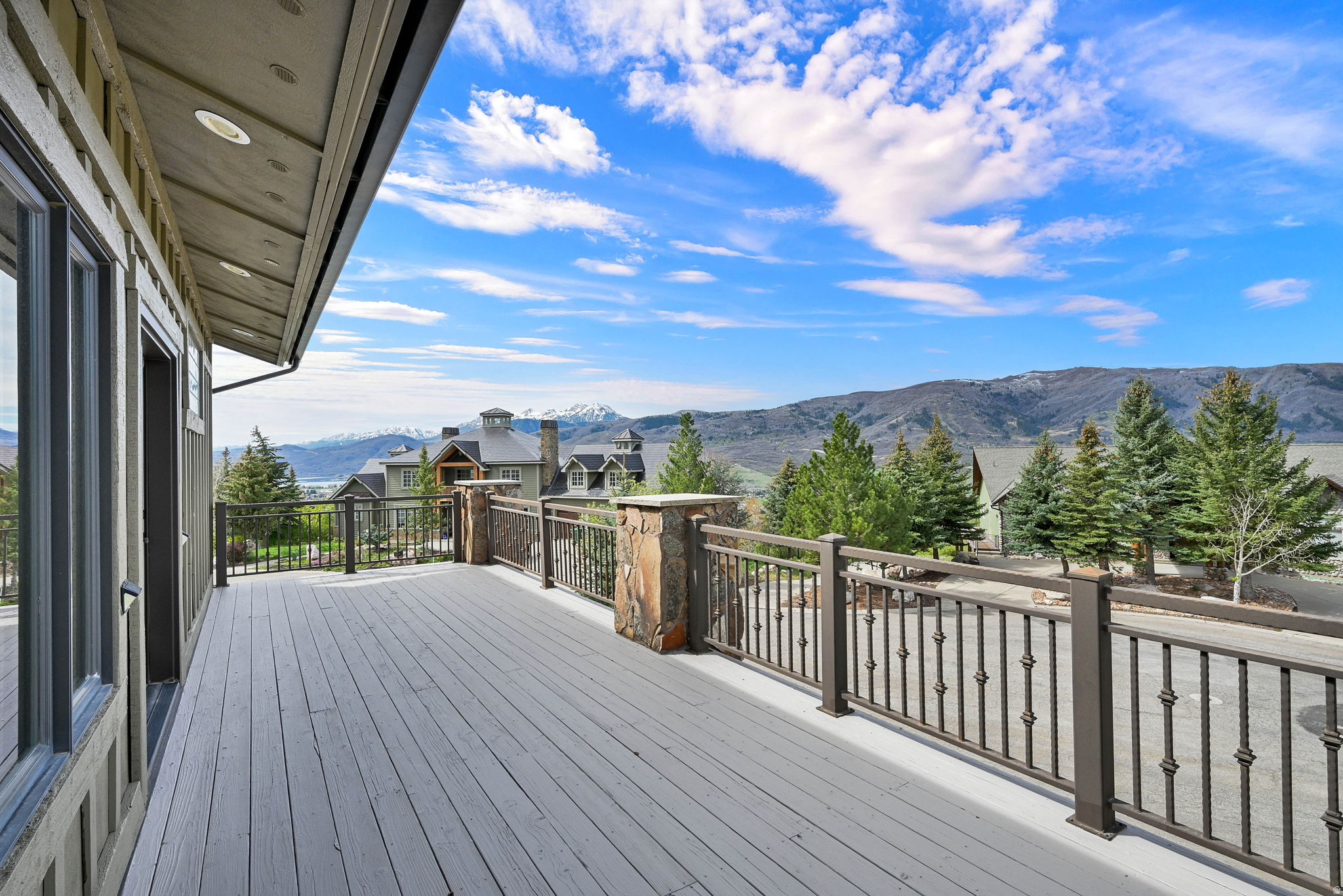 main property photo 20