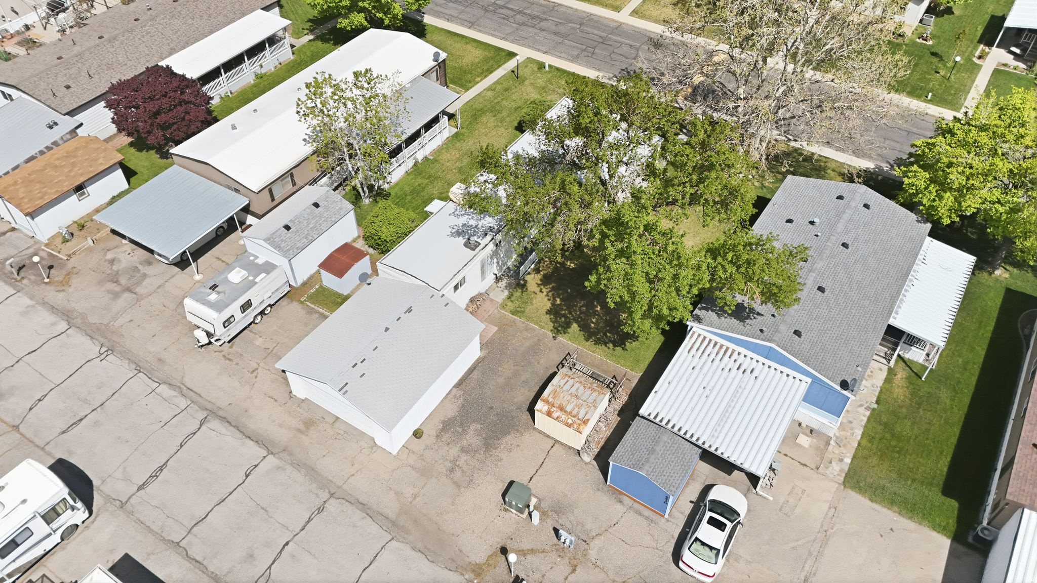 main property photo 23