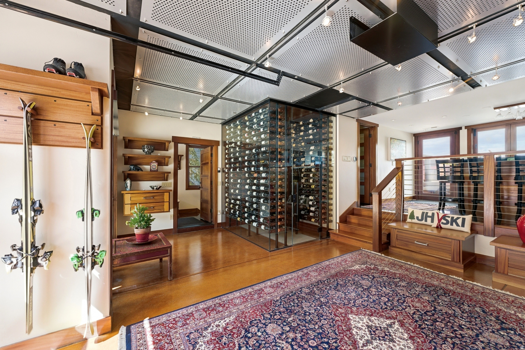 main property photo 39