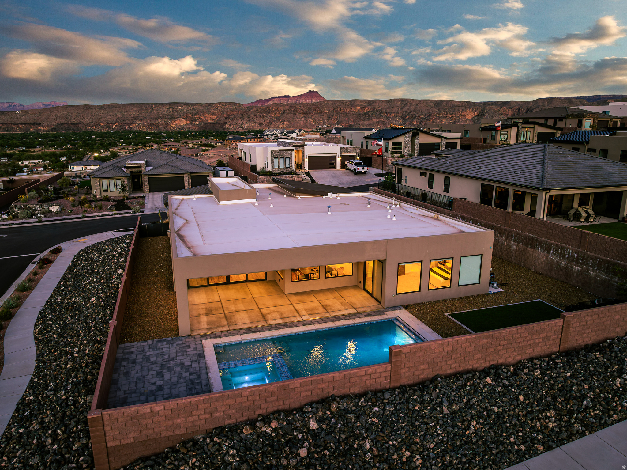 main property photo 38