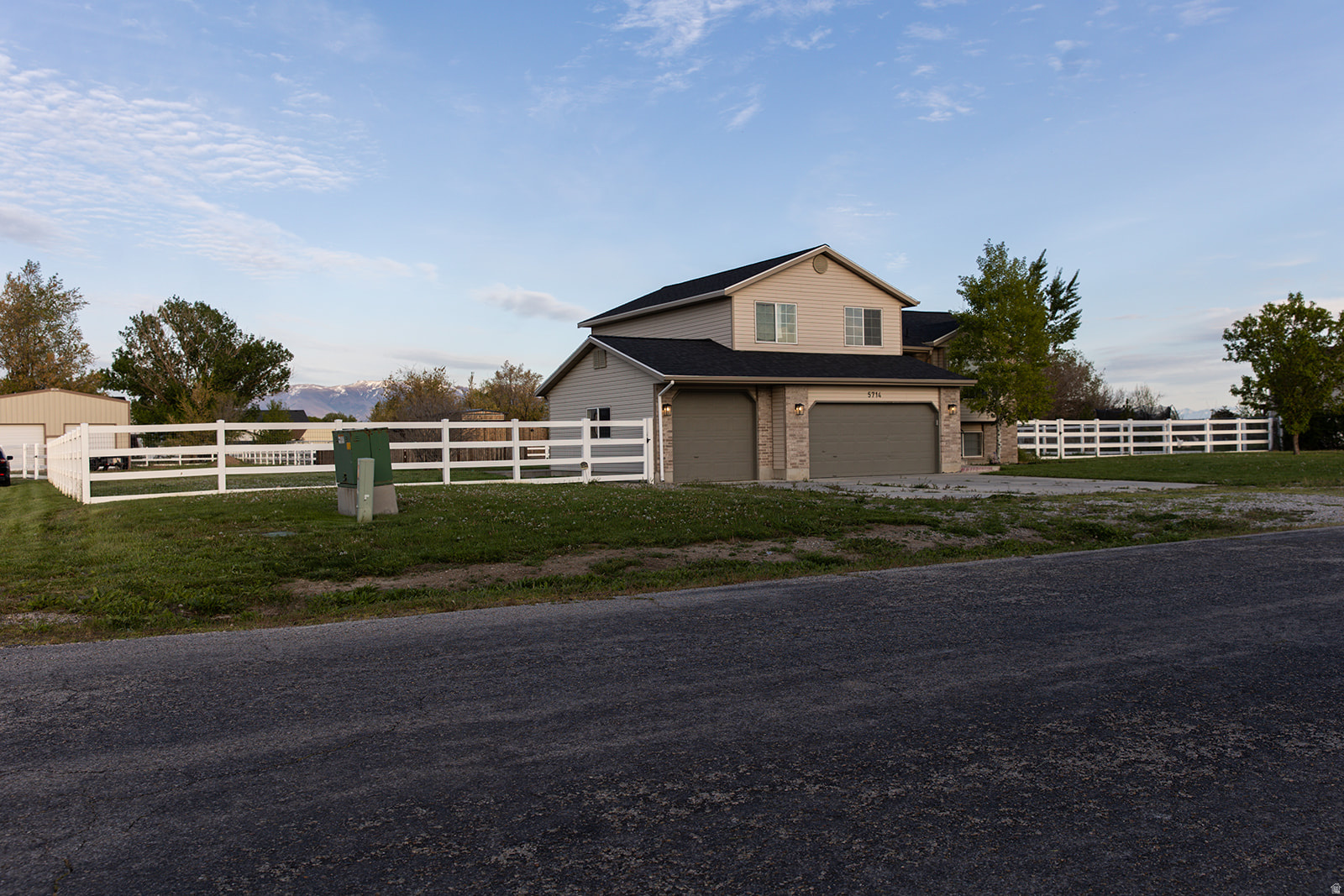 main property photo 46
