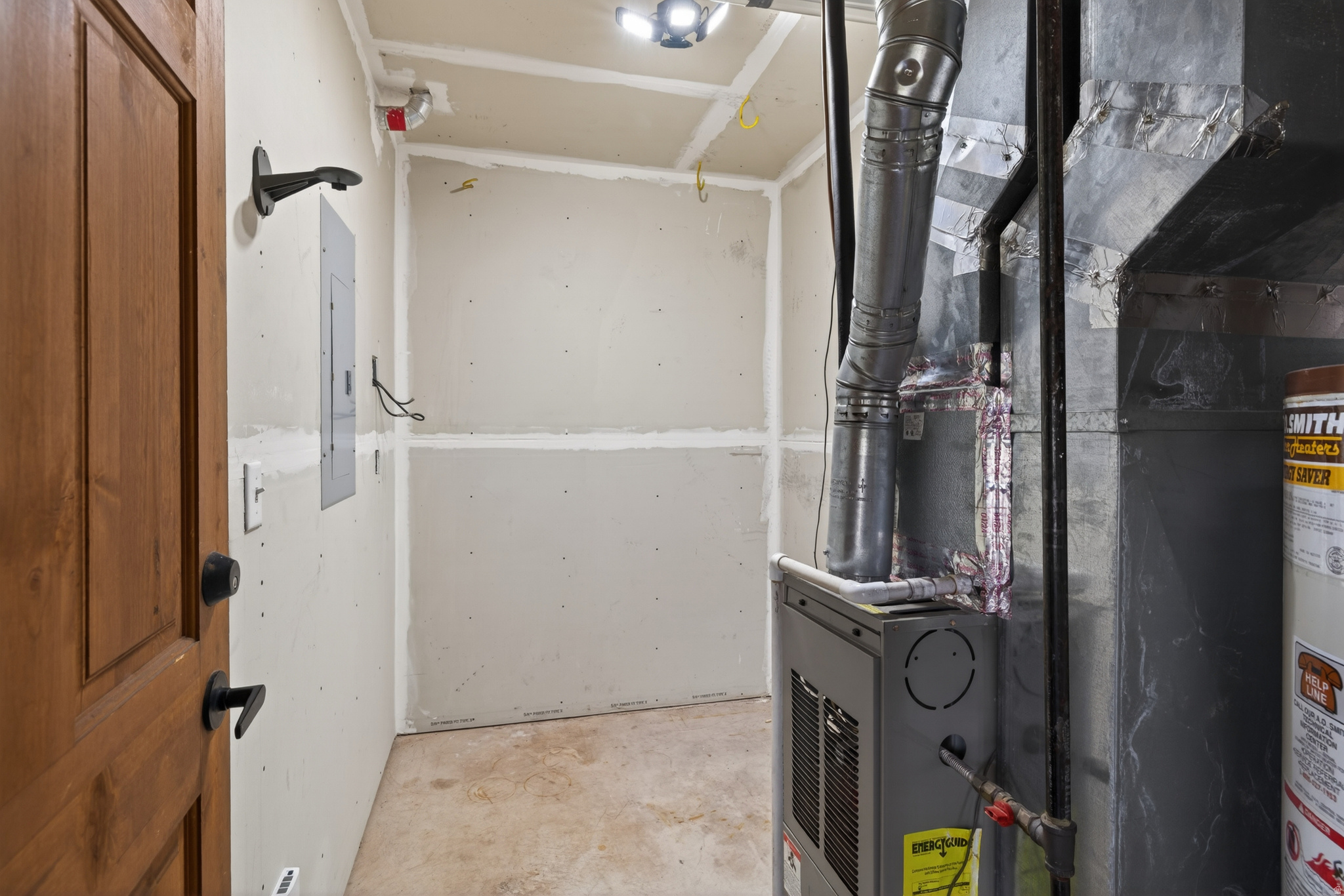 main property photo 25