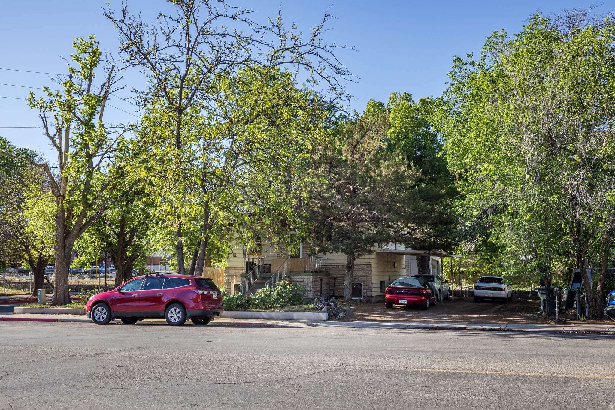 main property photo 17