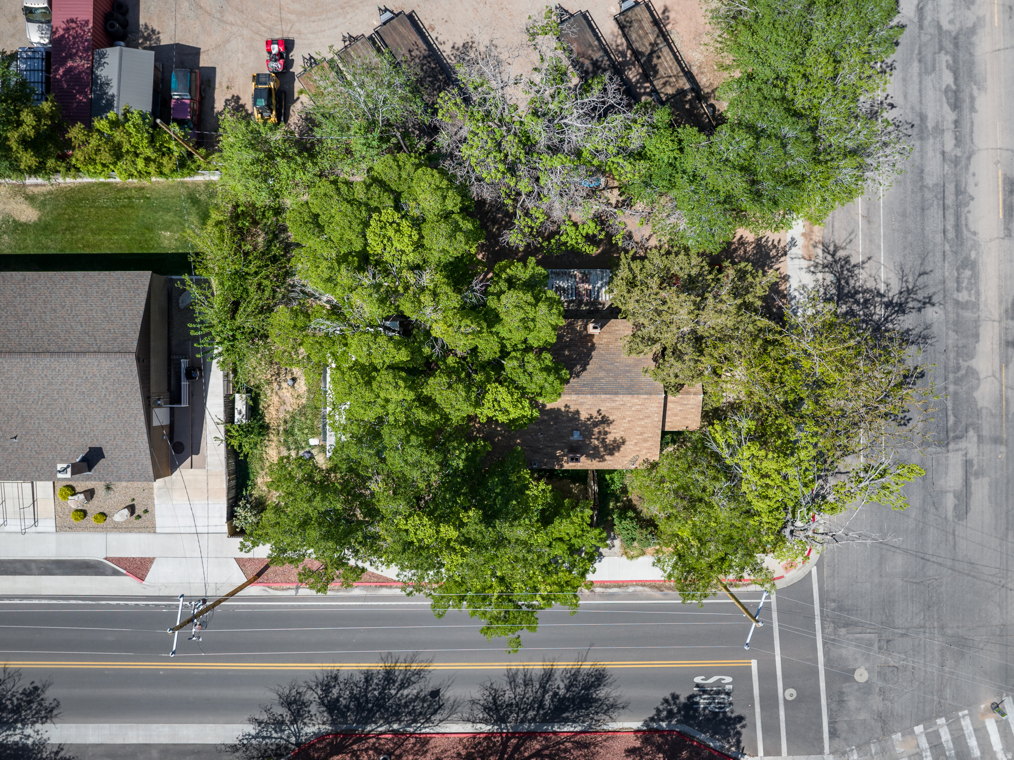 main property photo 20