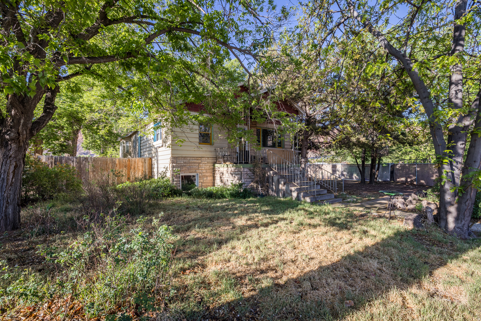 main property photo 12