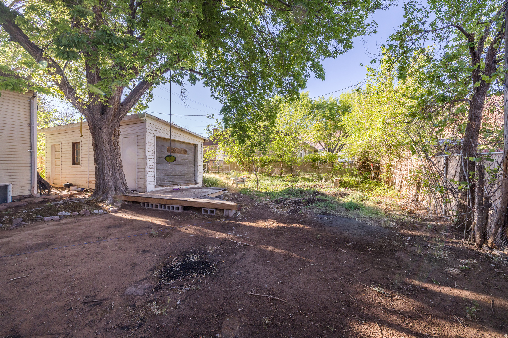 main property photo 13