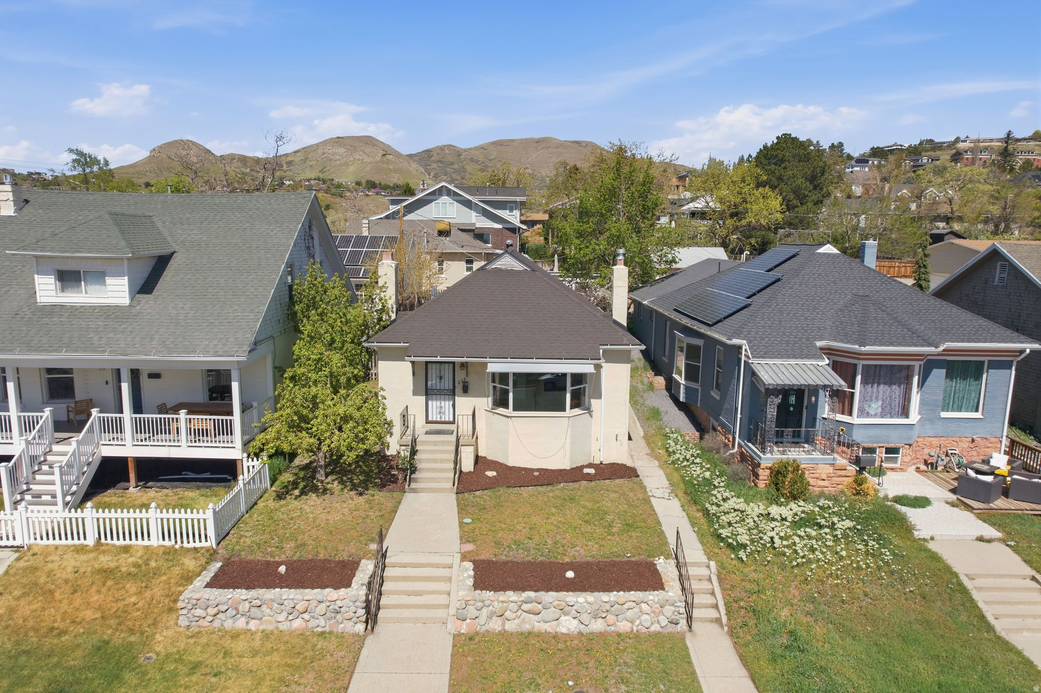 main property photo 40