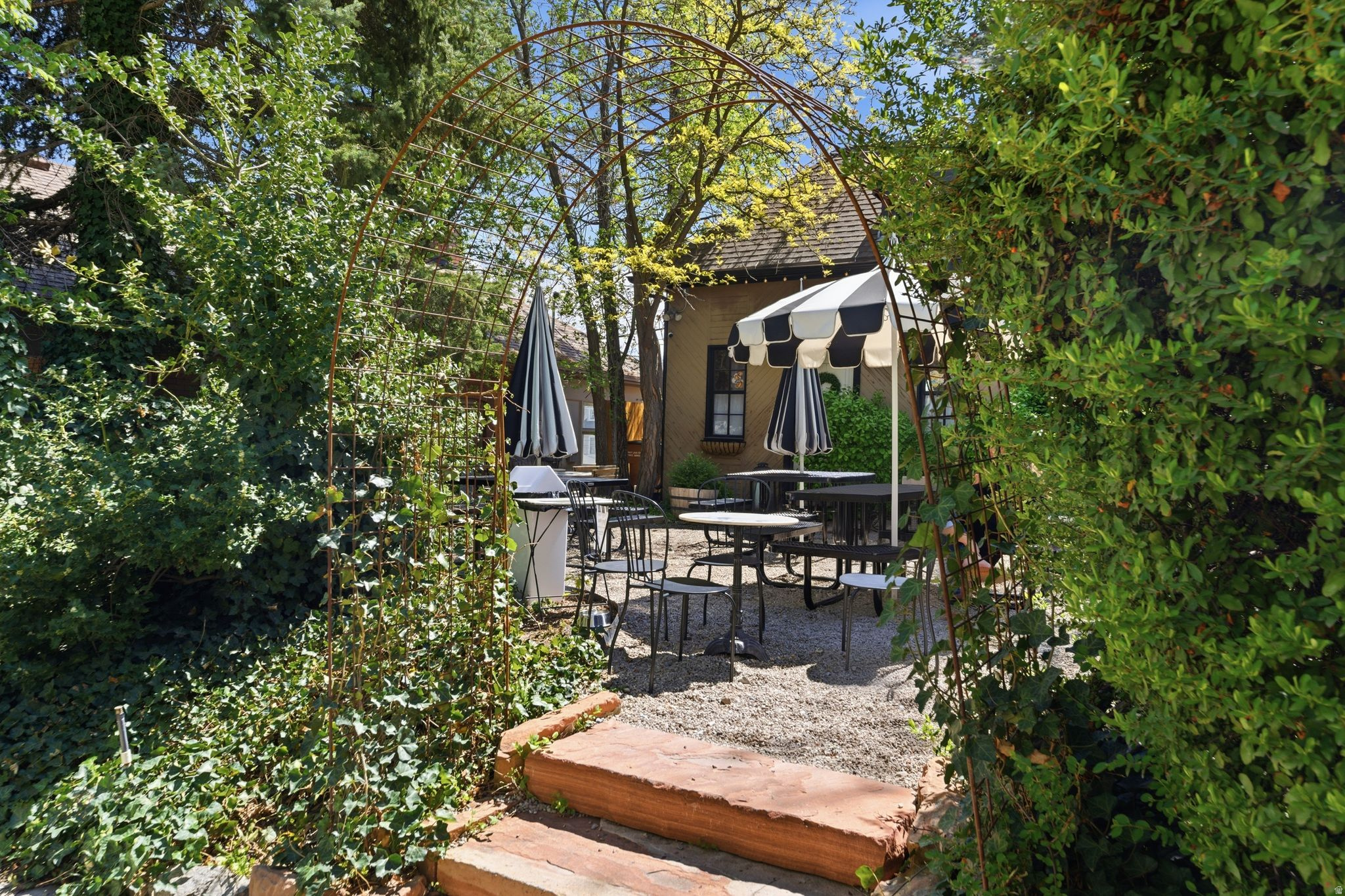 main property photo 45