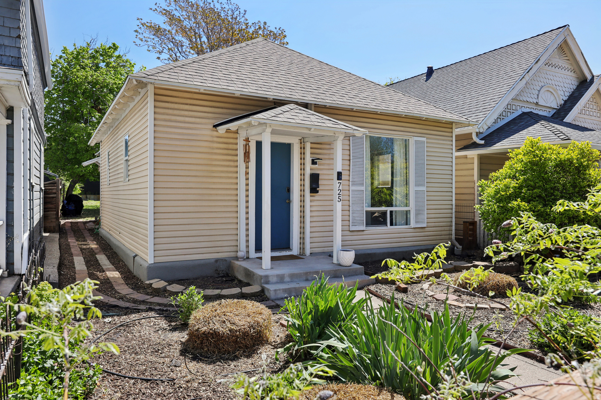 main property photo 22