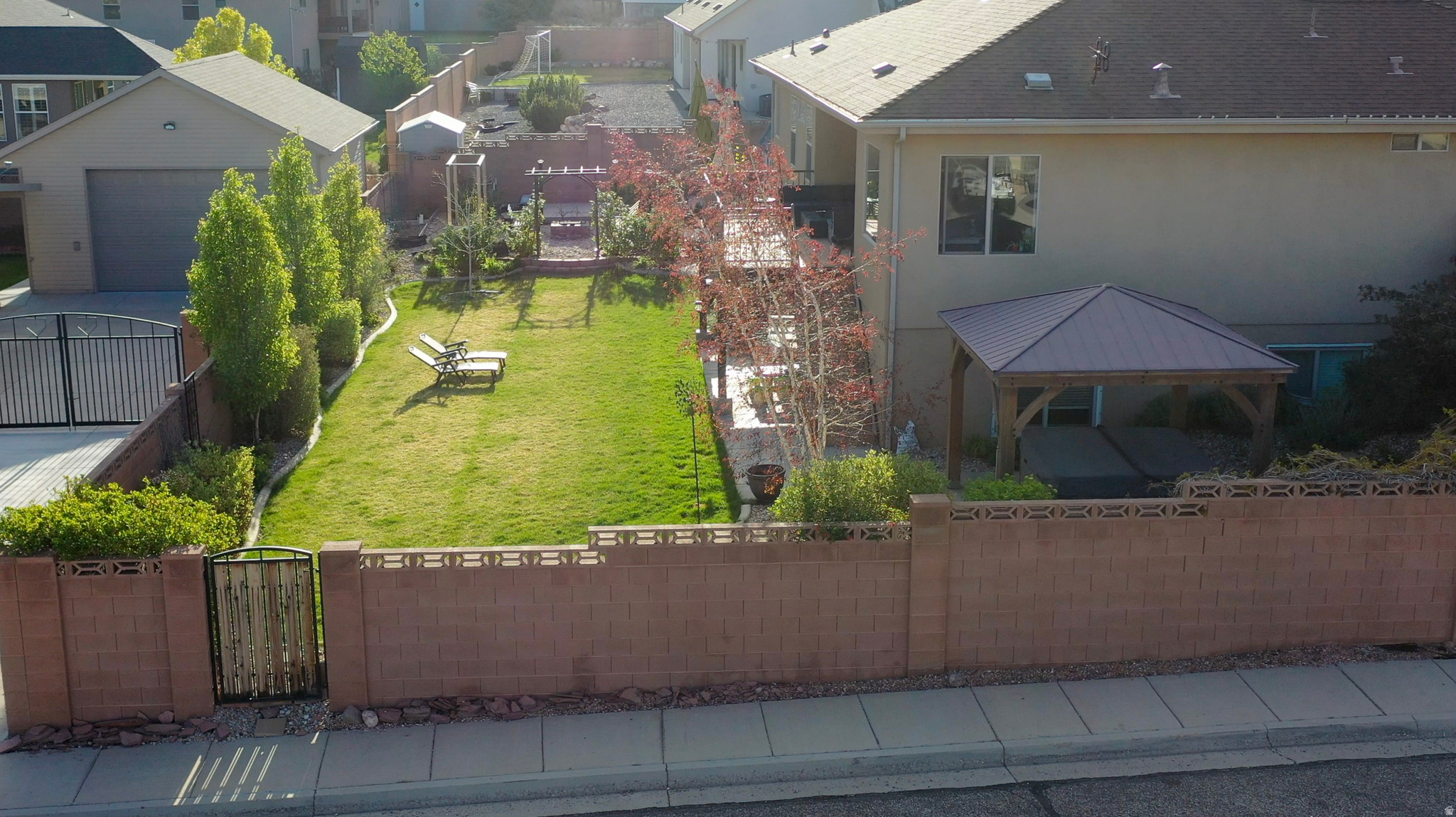 main property photo 51