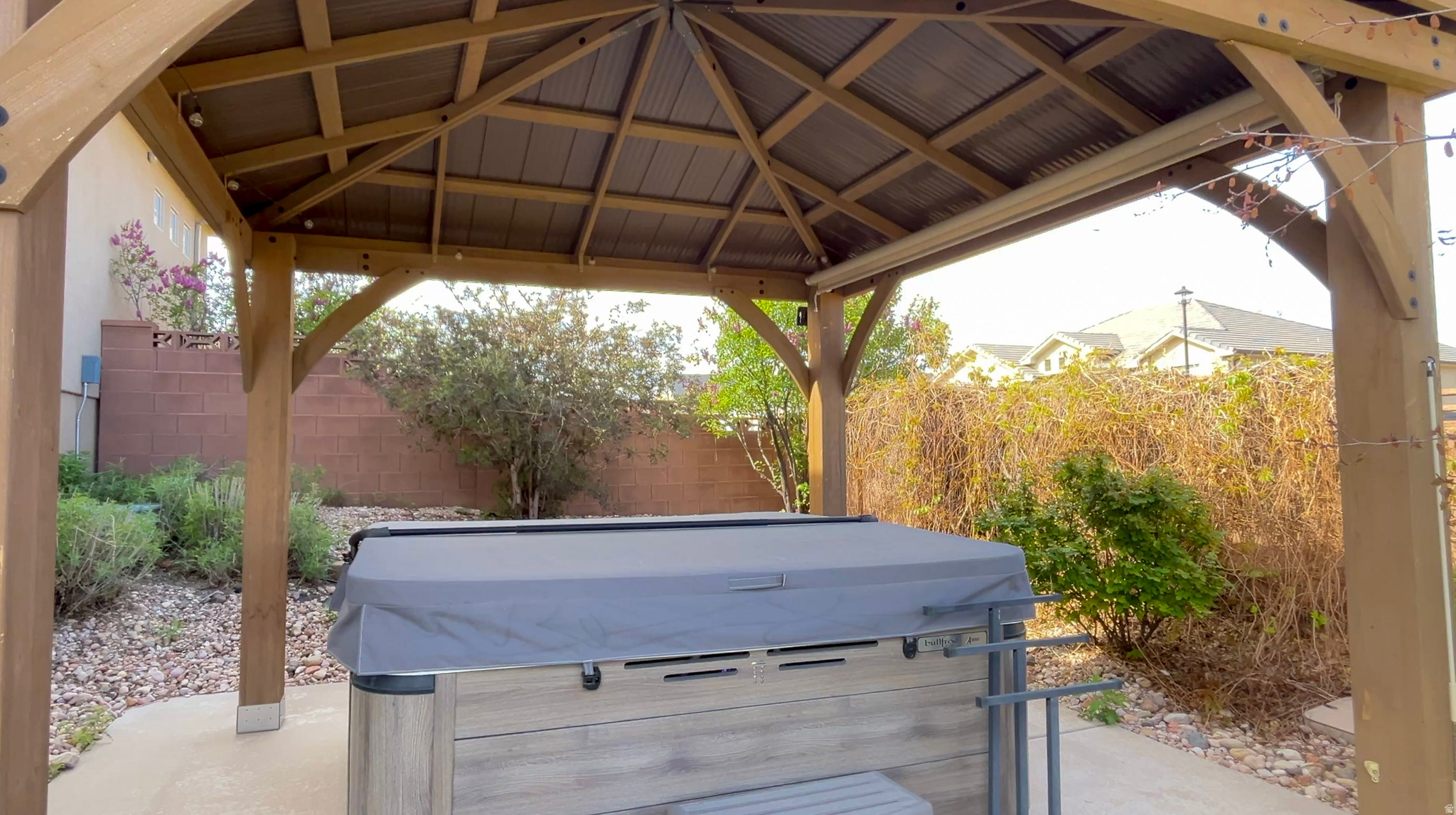 main property photo 66