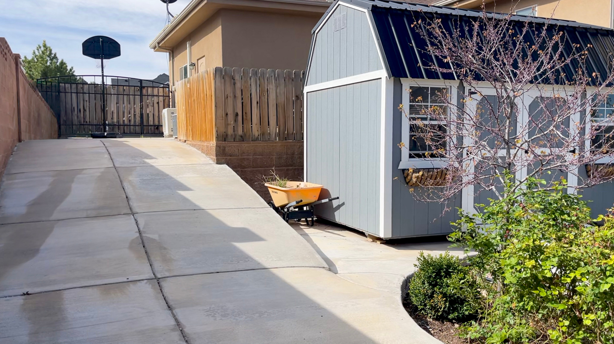 main property photo 74