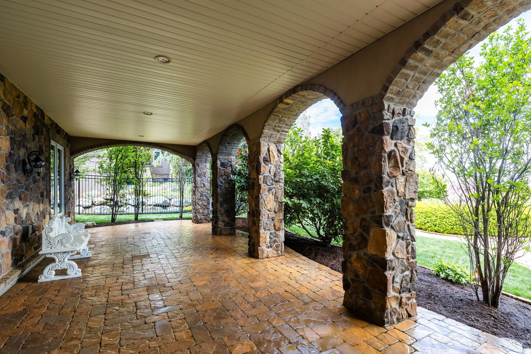 main property photo 12