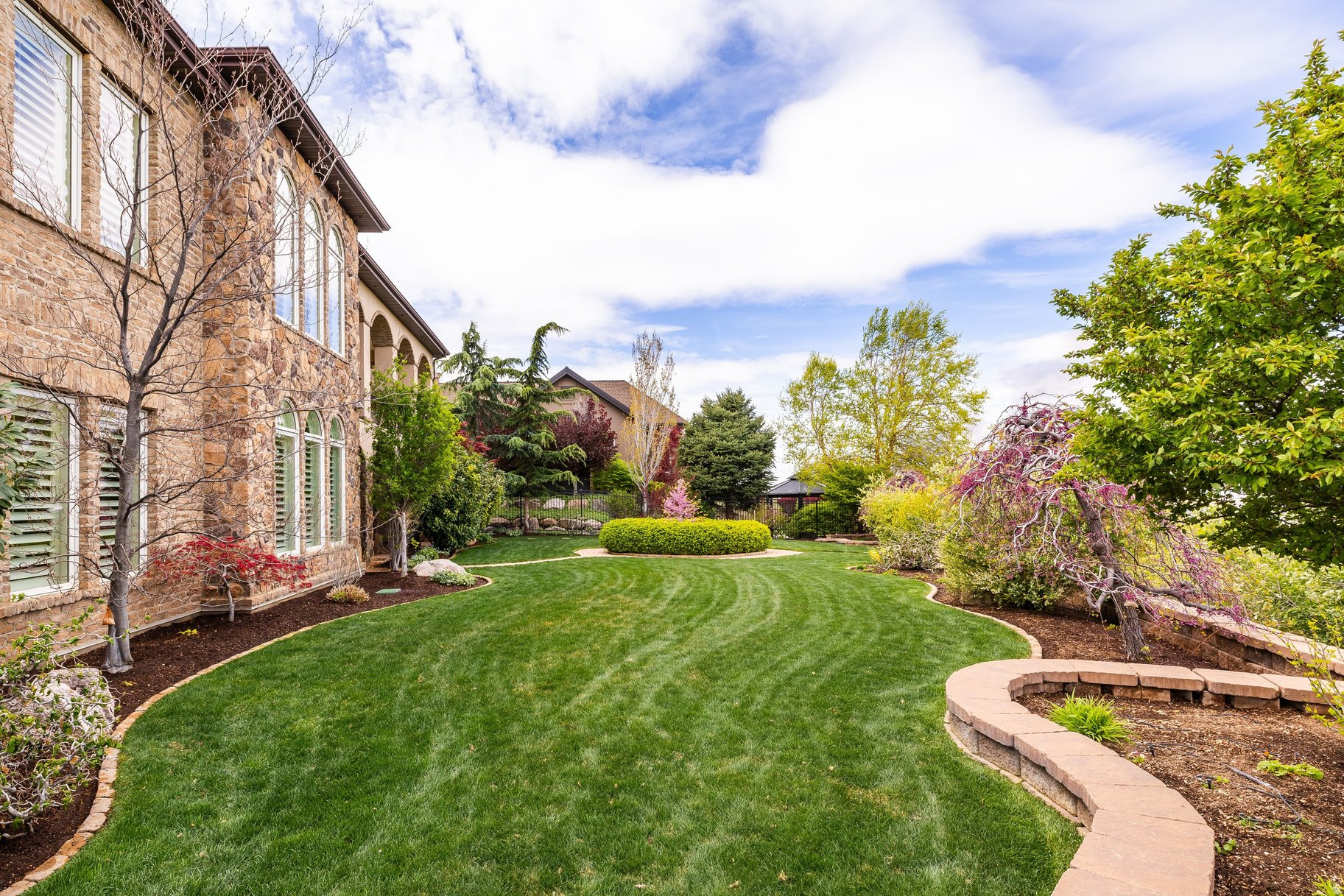 main property photo 15