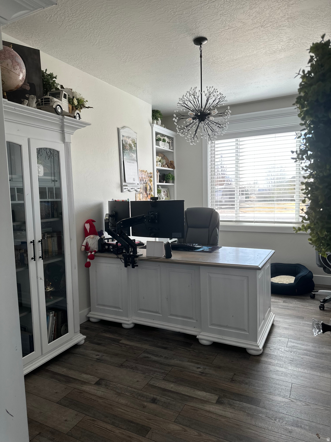 main property photo 95