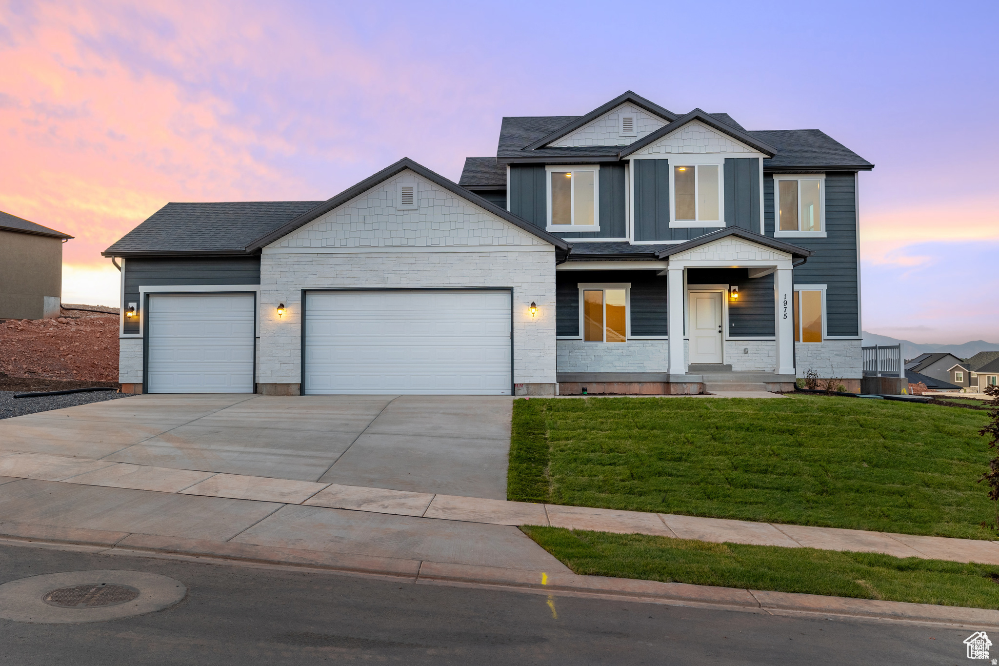 main property photo 0