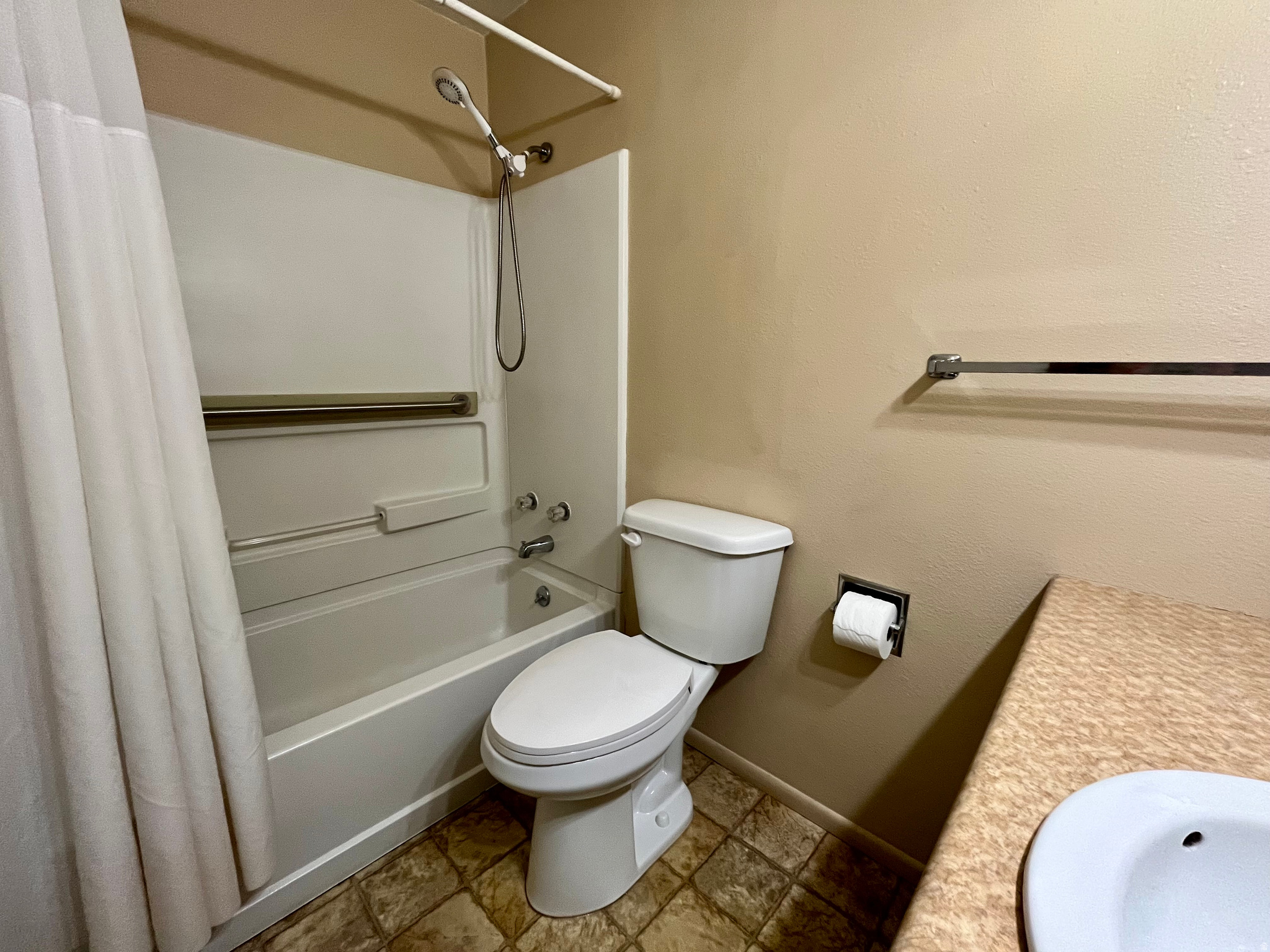 main property photo 18