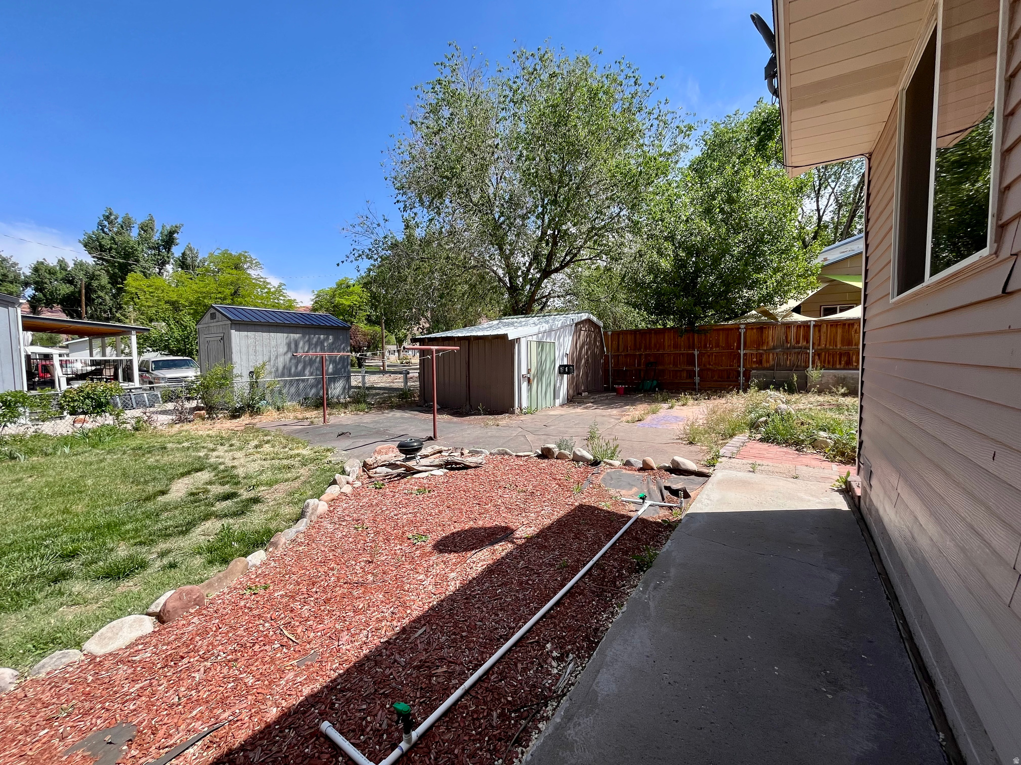 main property photo 31