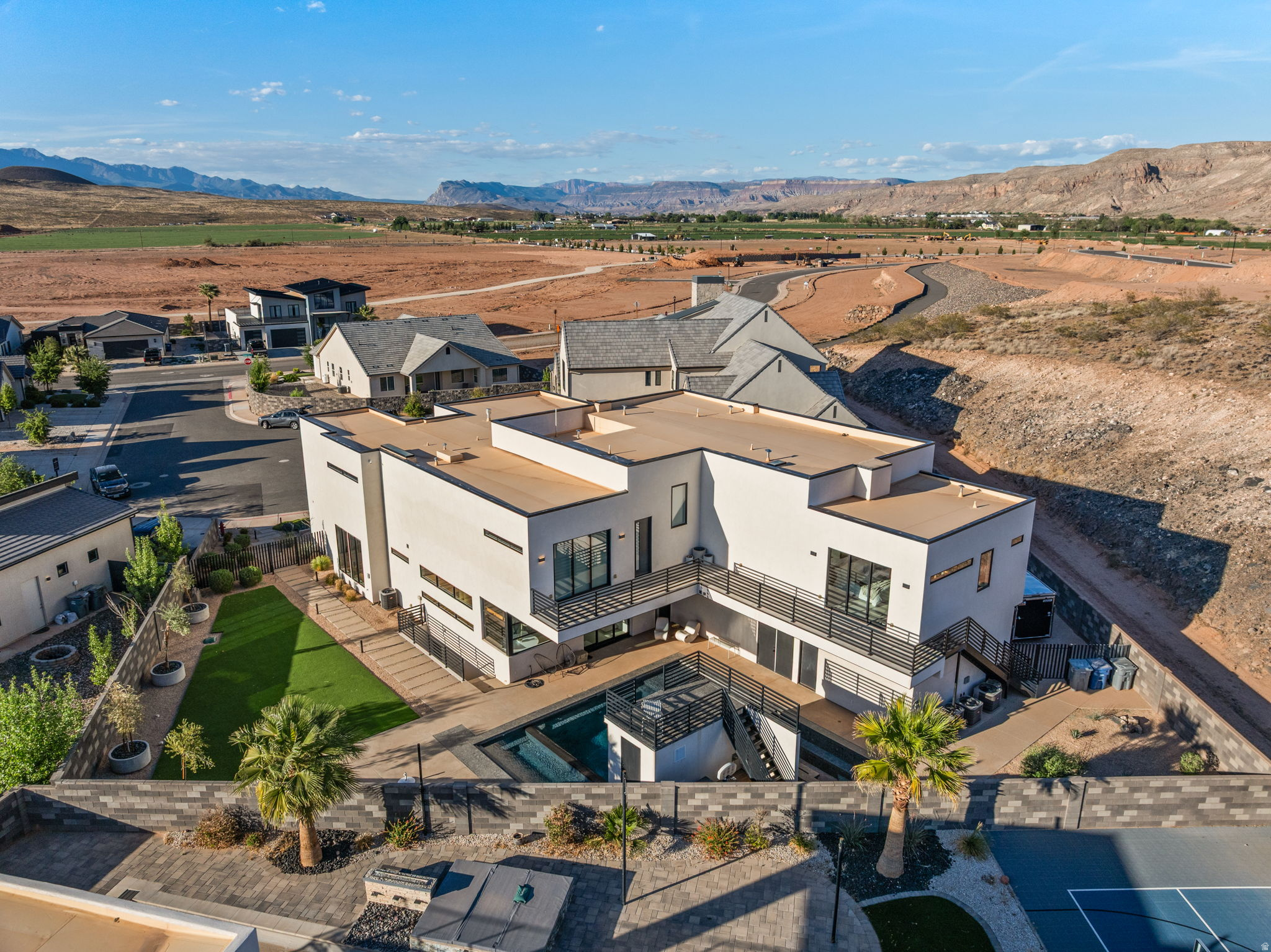 main property photo 48