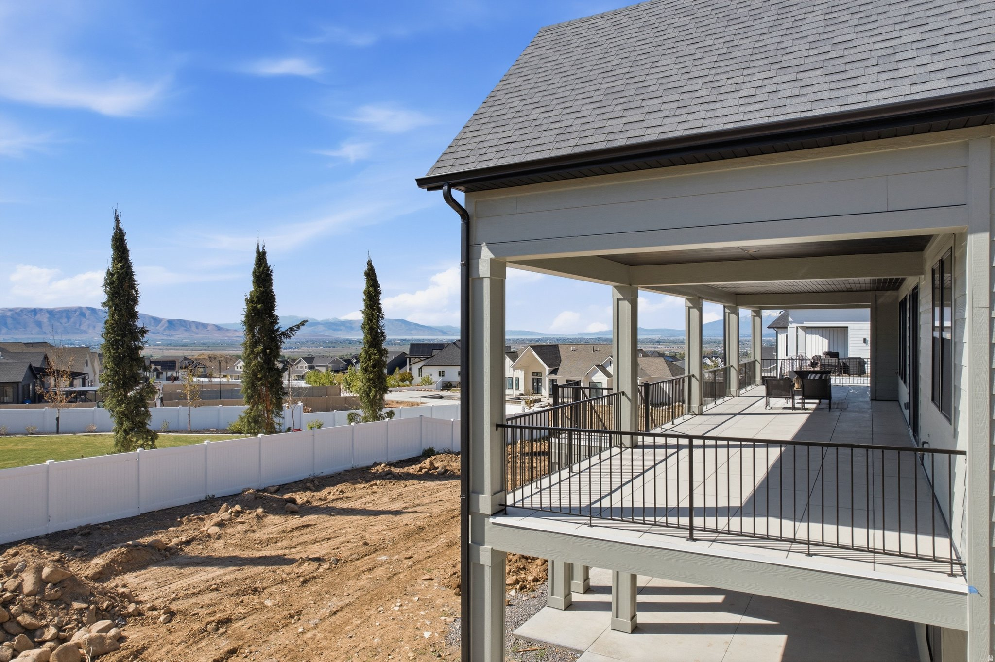 main property photo 74