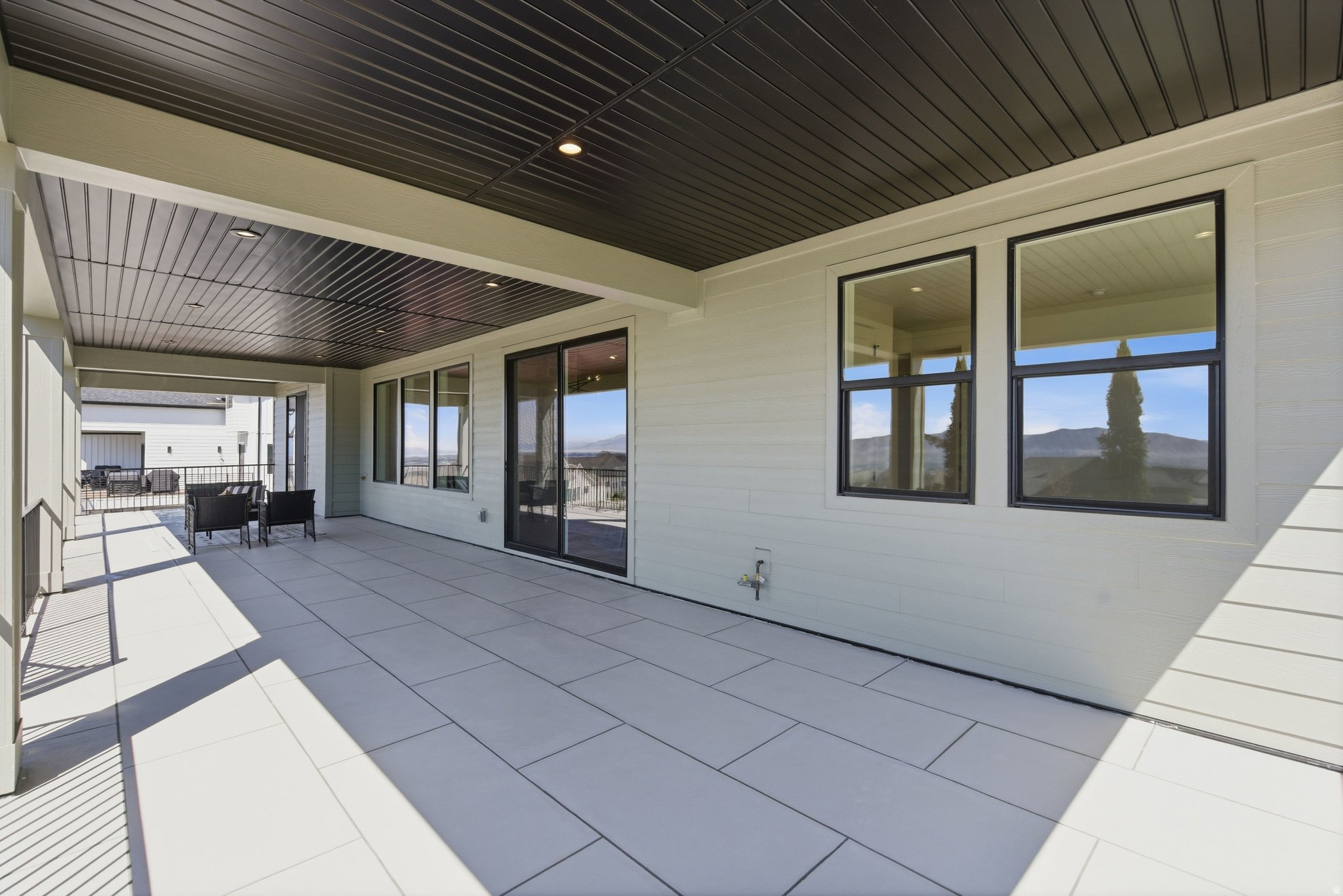 main property photo 76