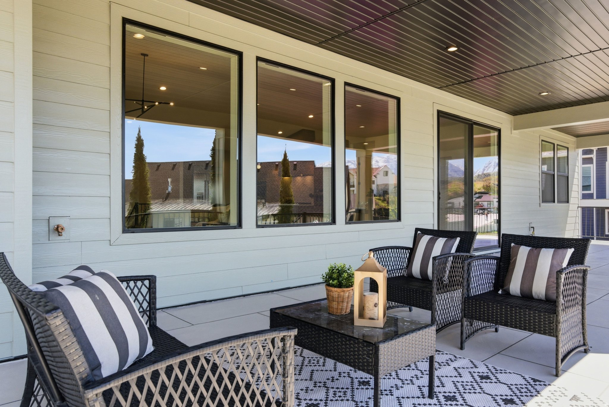 main property photo 77
