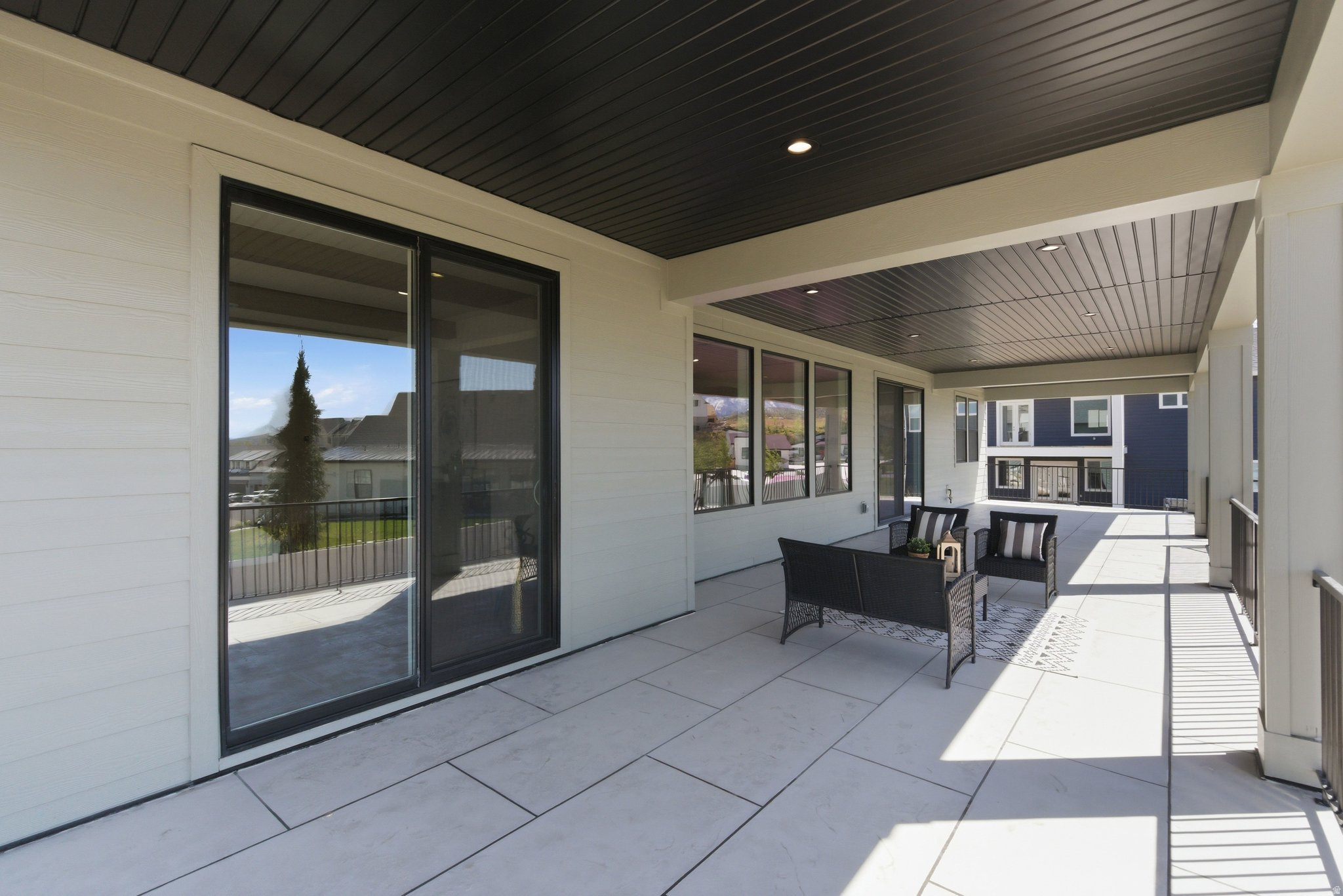 main property photo 79