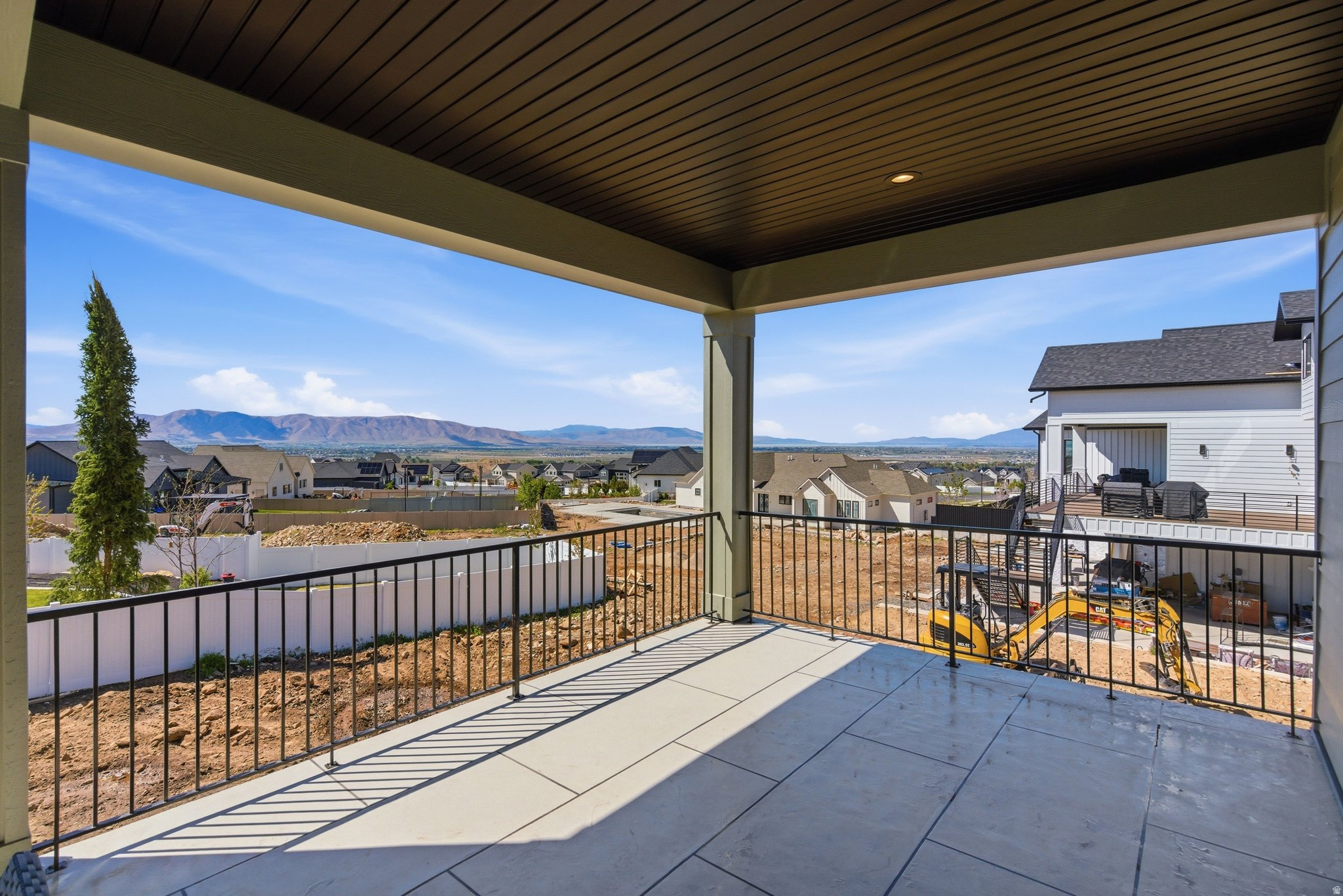 main property photo 81