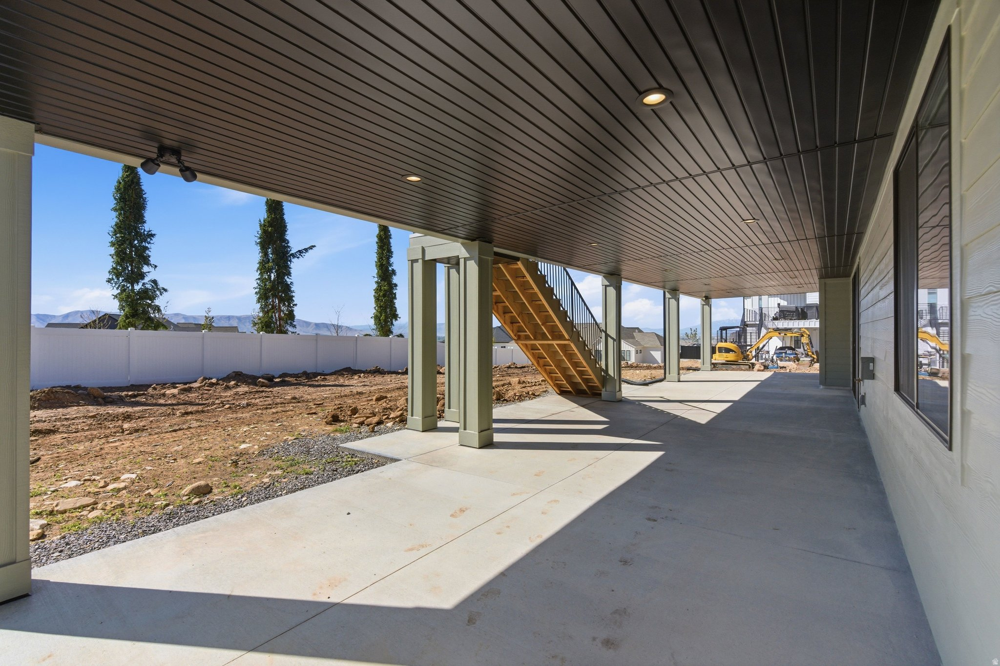 main property photo 85