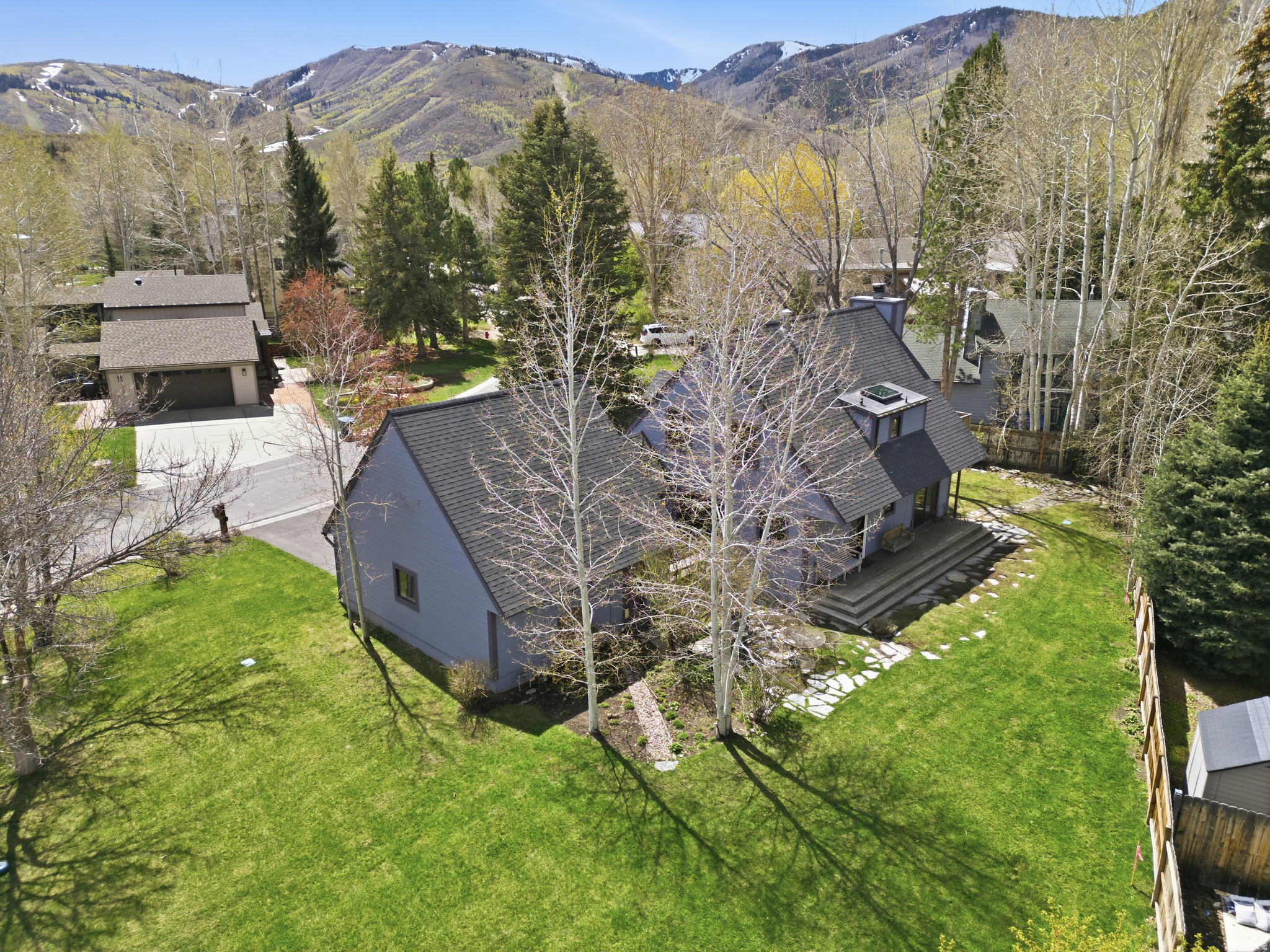 main property photo 33