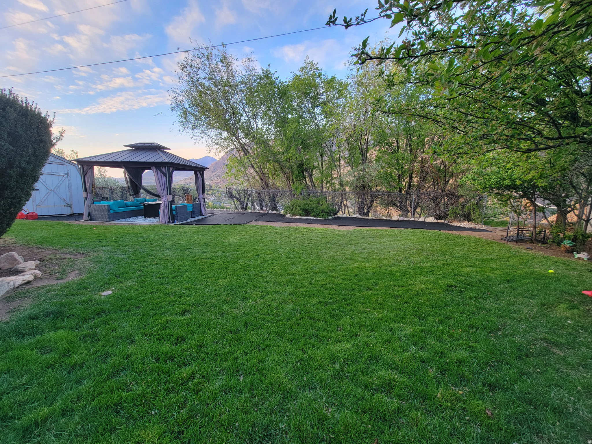 main property photo 17