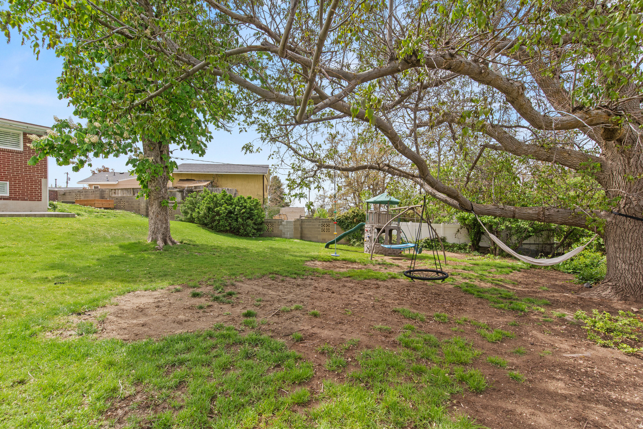 main property photo 54