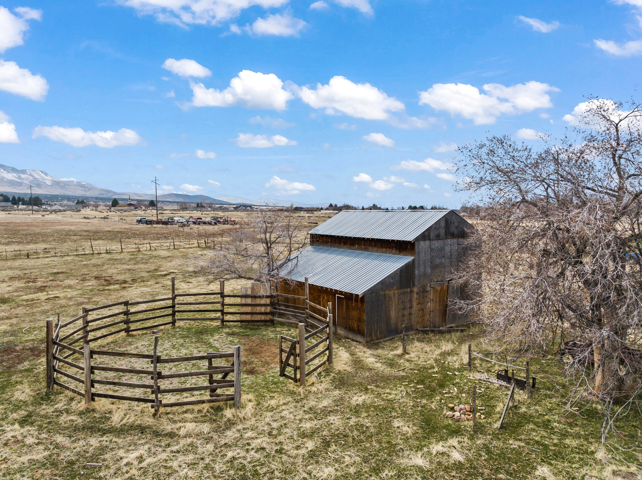 main property photo 34