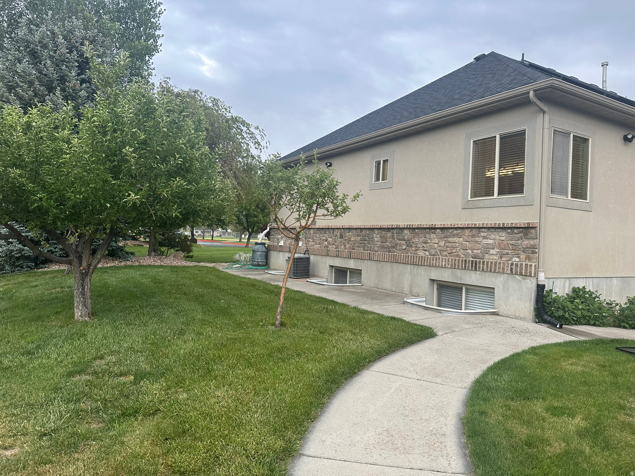 main property photo 50